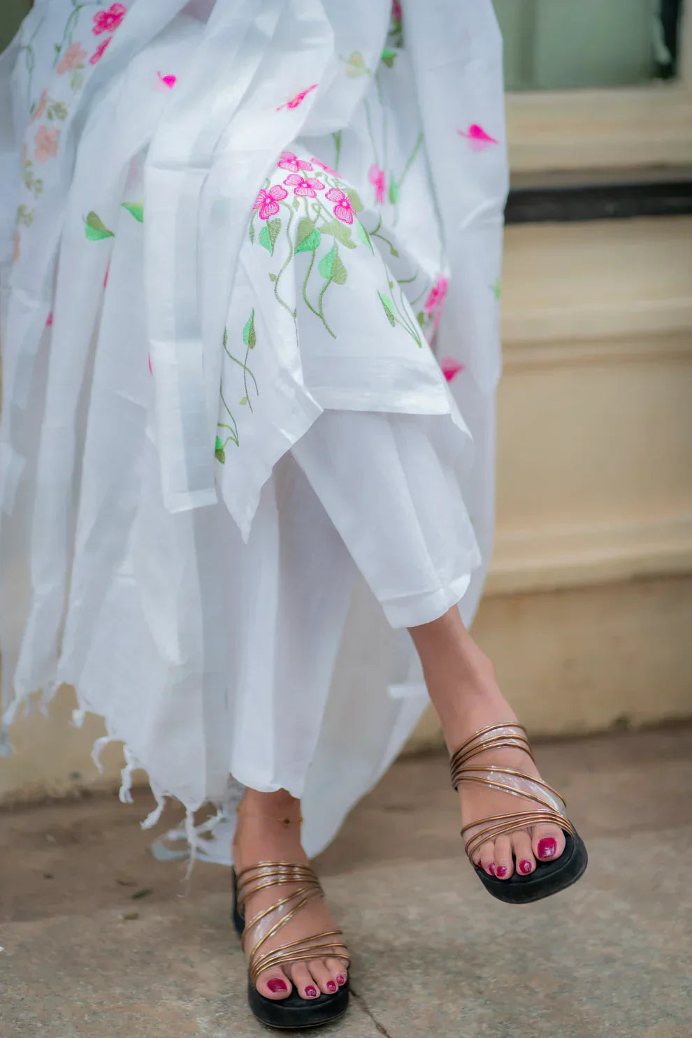 Grace in Every Thread – This white cotton kurta set