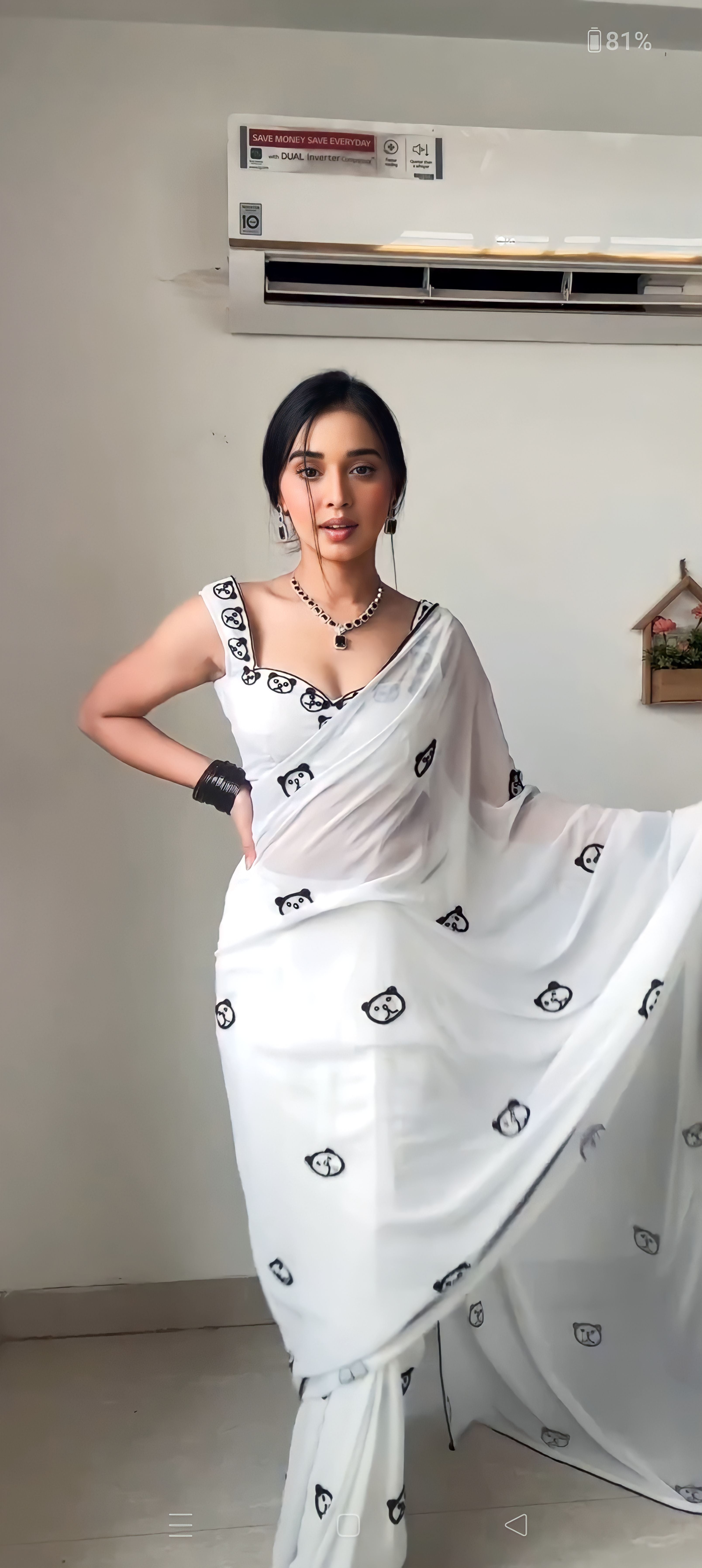 1-Minute Ready To Wear White Printed Georgette Saree With Unstitched Blouse.