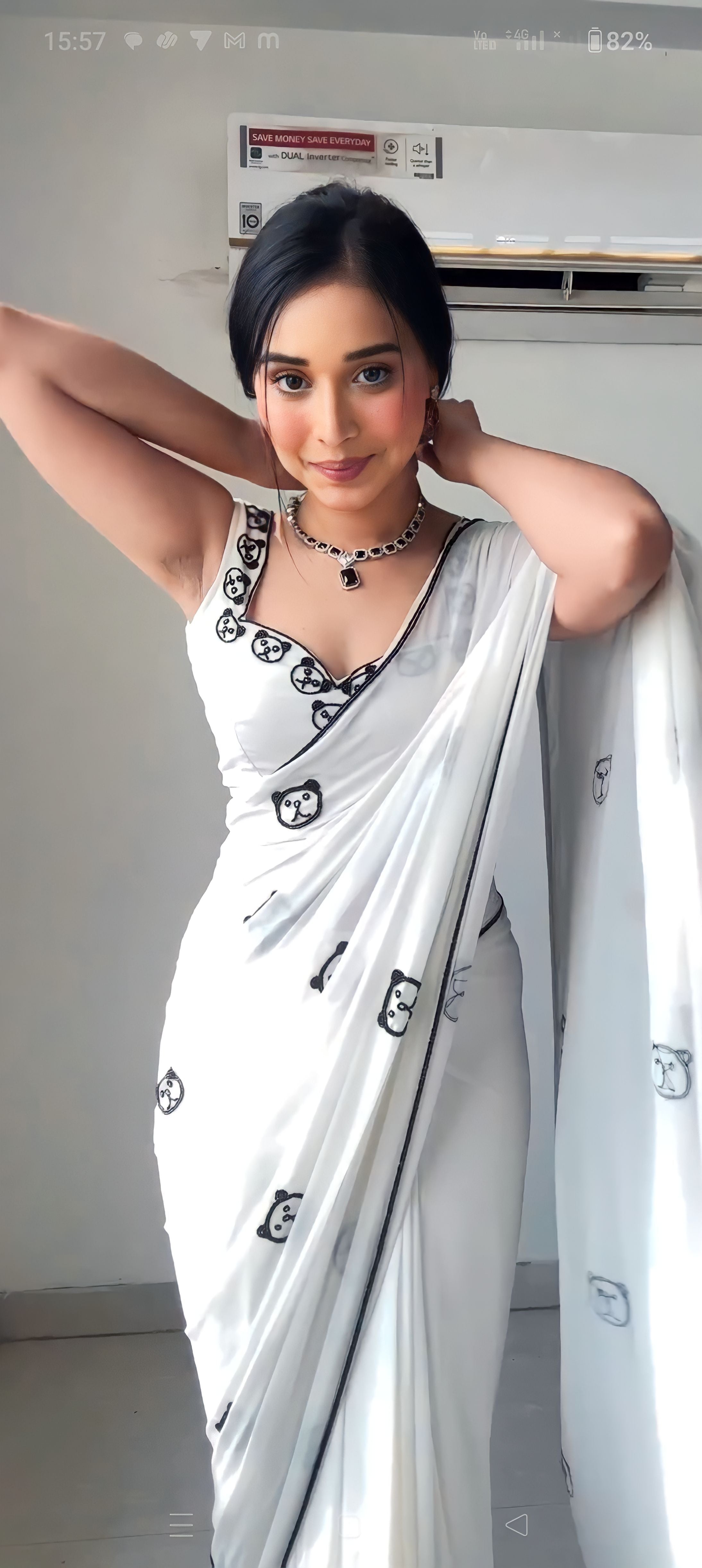 1-Minute Ready To Wear White Printed Georgette Saree With Unstitched Blouse.