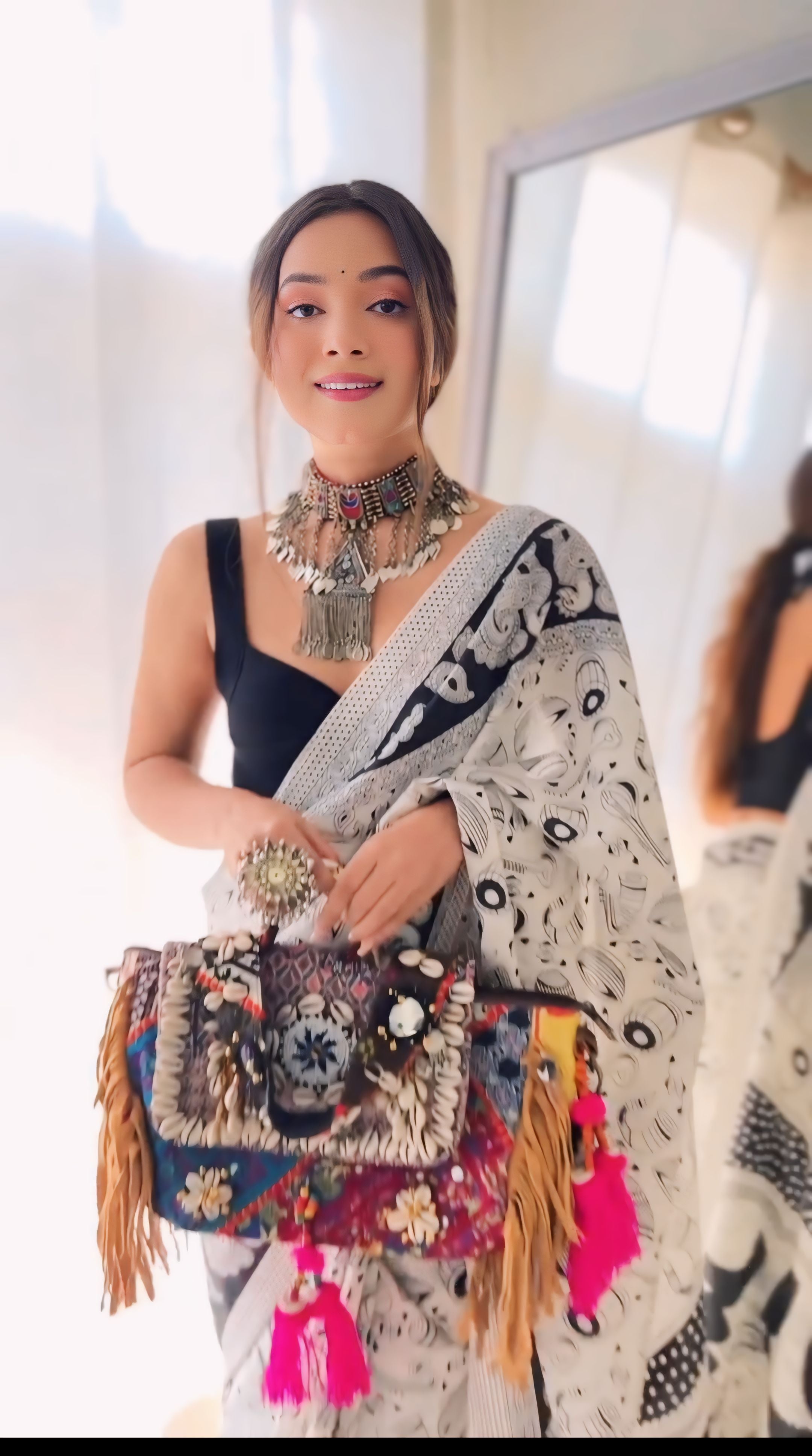 1 min ready to wear in white and black dholi-poooja saree