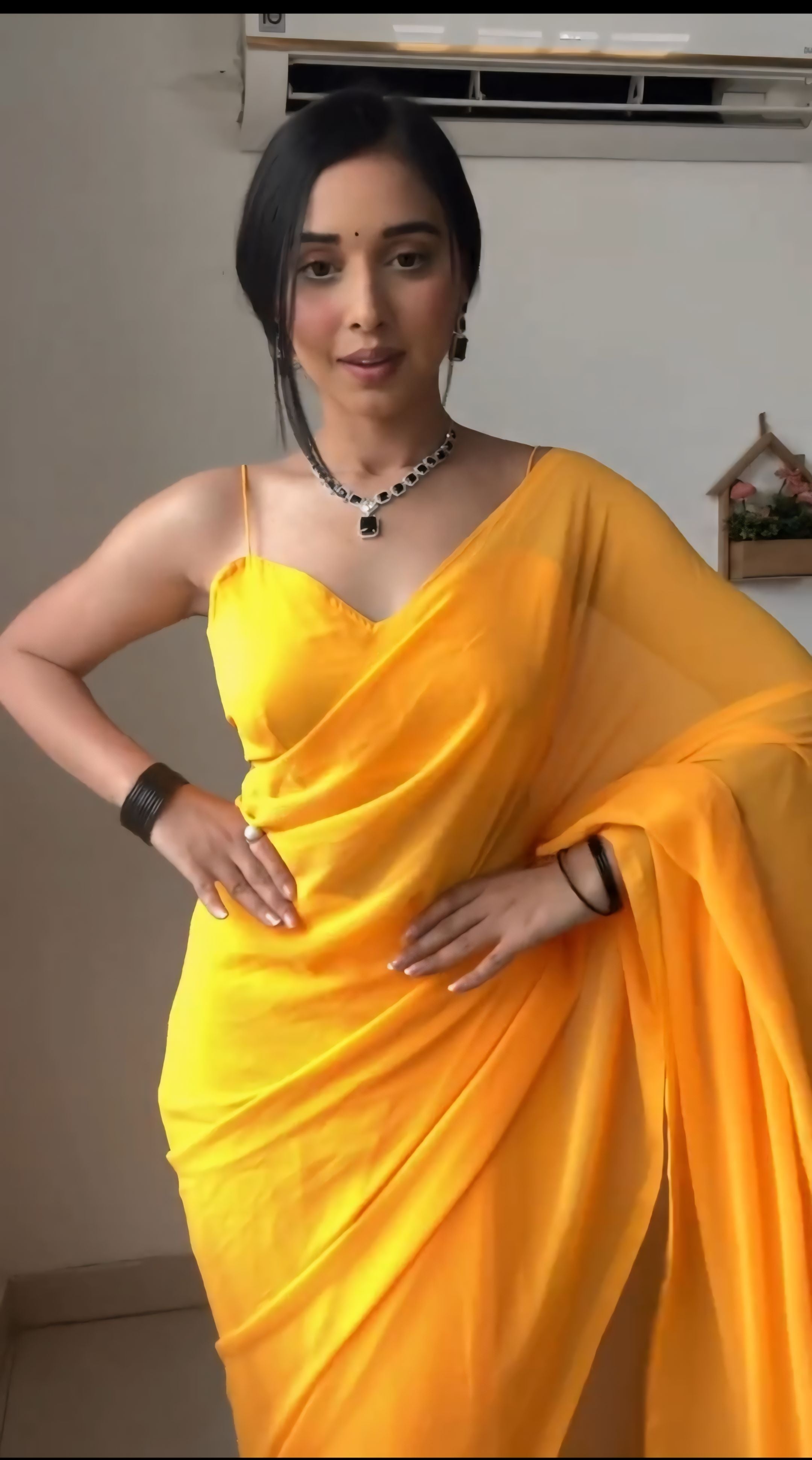 1-Minute Ready To Wear Plain Yellow saree With Unstitched Blouse.