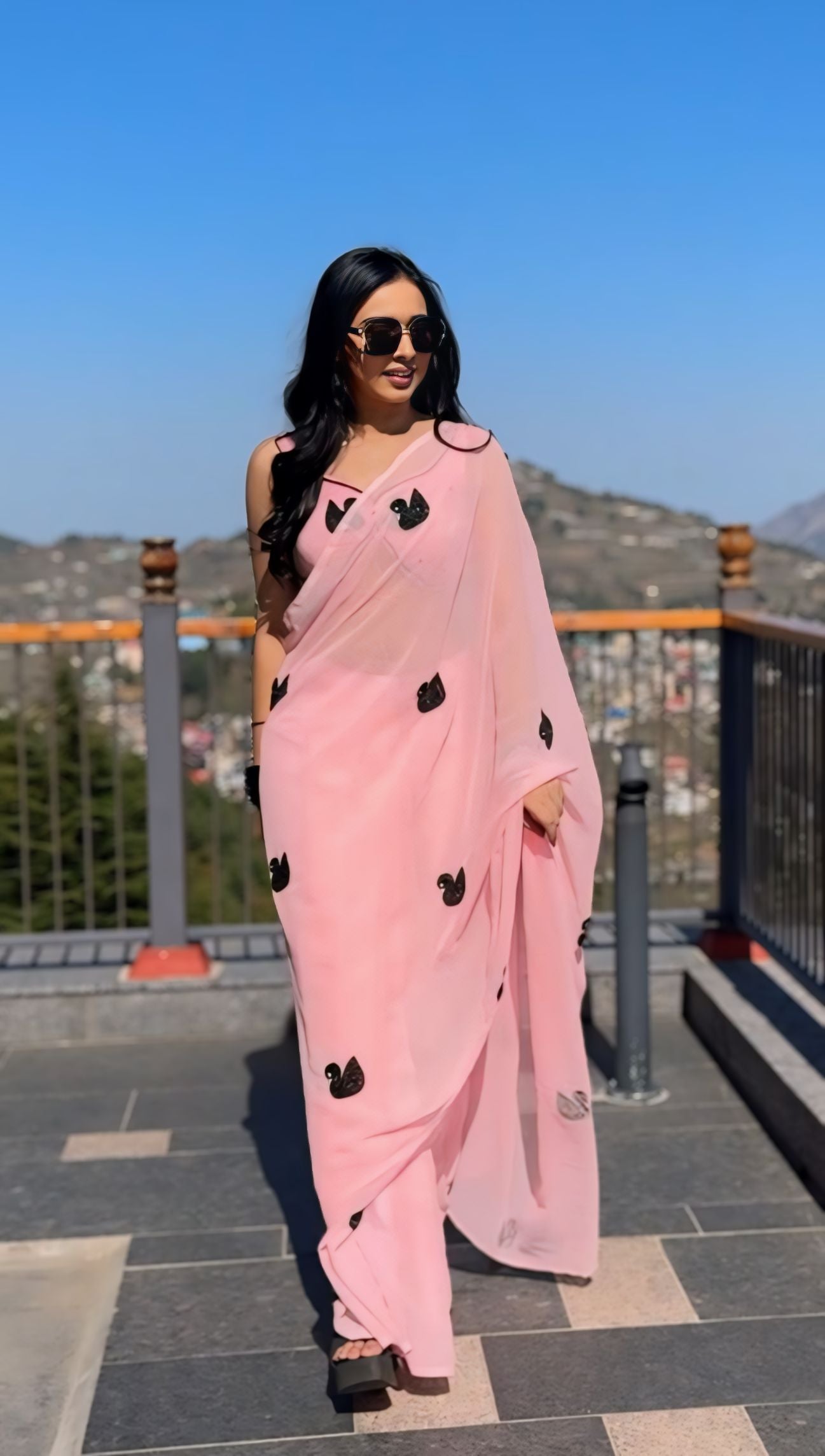 1-Minute Ready To Wear Pink Georgette Saree With Unstitched Blouse.