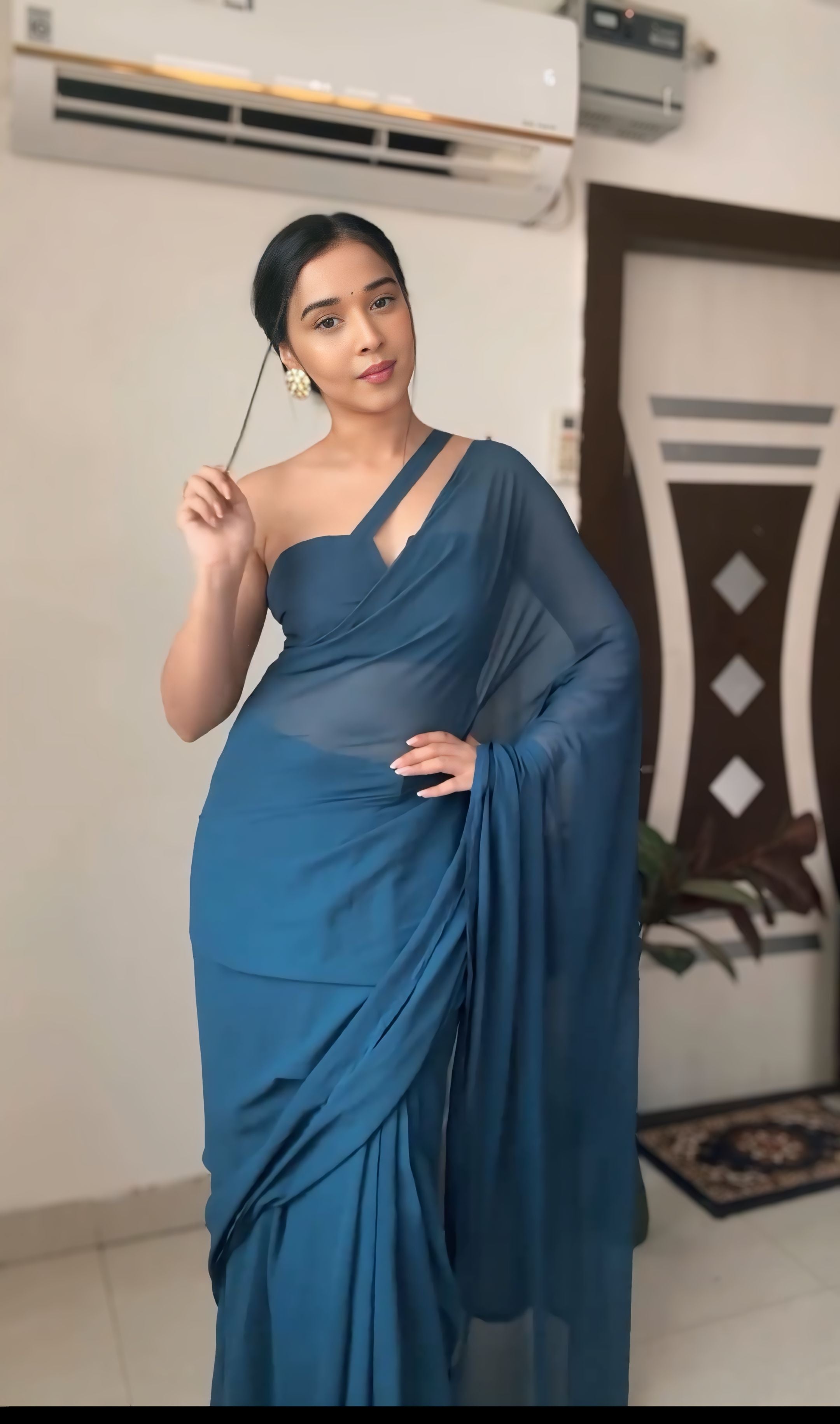 1-Minute Ready To Wear Plain Navy Blue Saree With Unstitched Blouse.