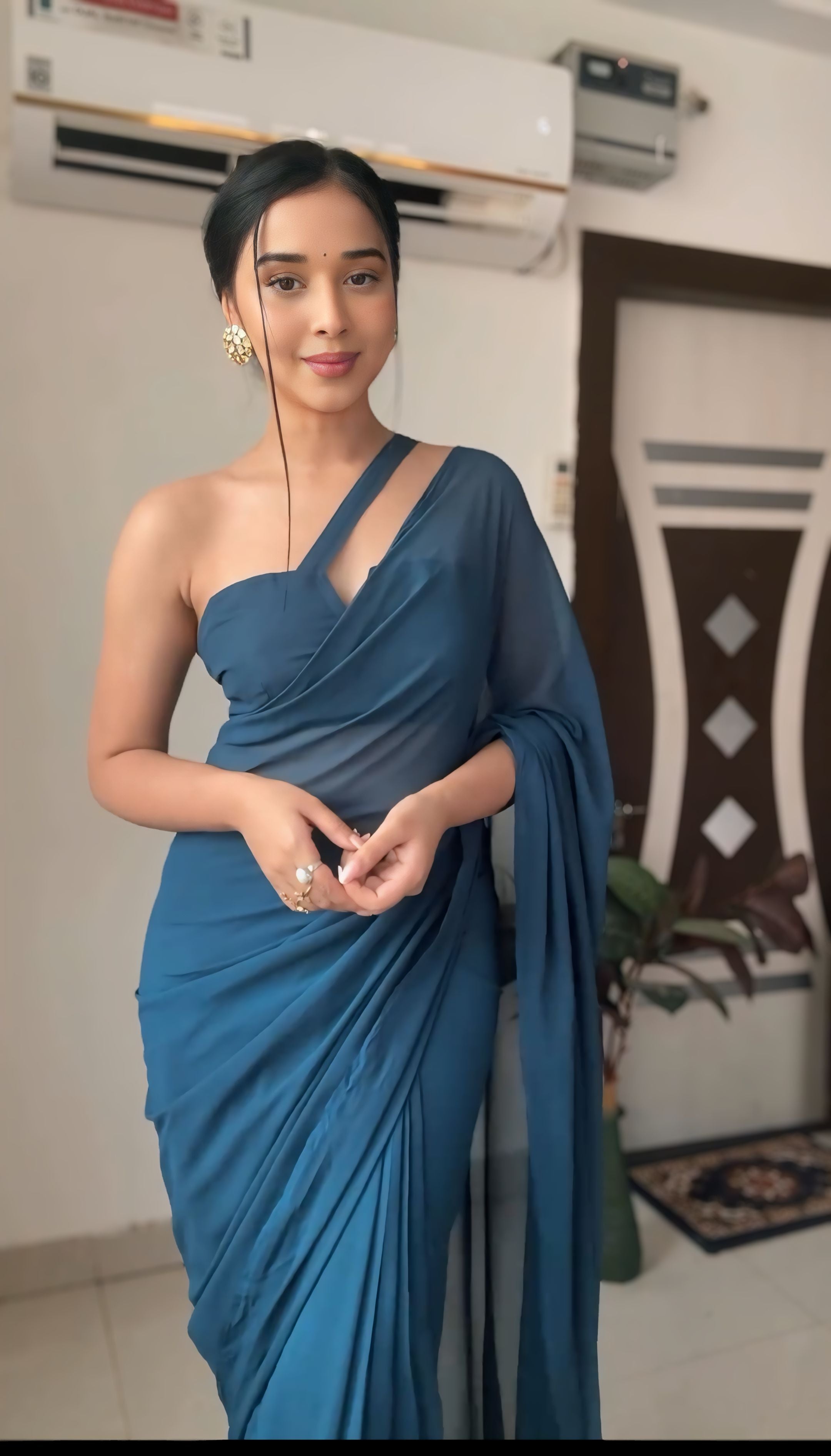 1-Minute Ready To Wear Plain Navy Blue Saree With Unstitched Blouse.