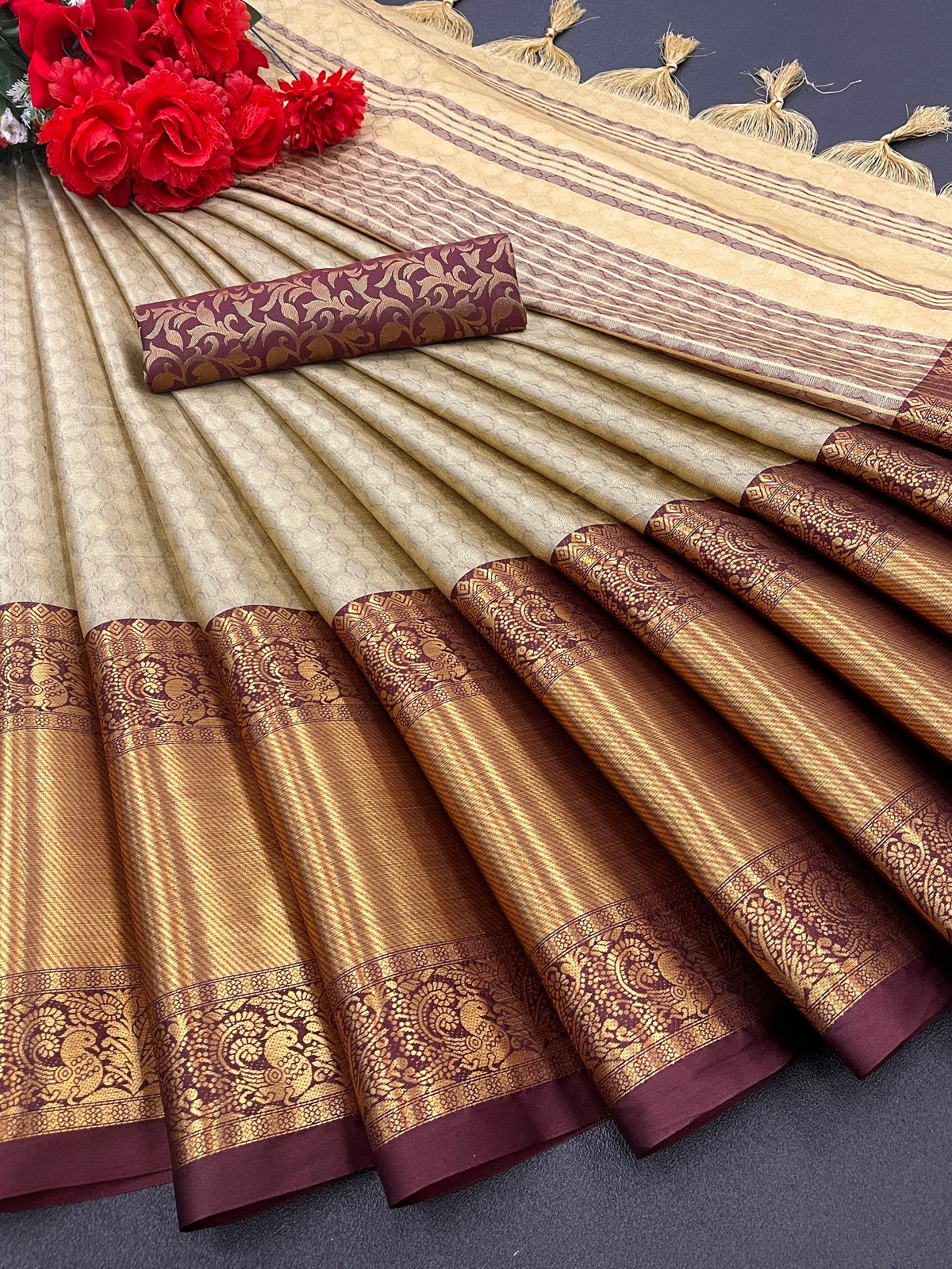 Chiku Brown Copper Design Aura Kanjivaram Silk Saree