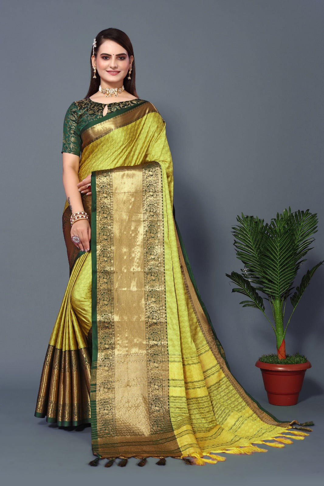 Lemon Green Copper Design Aura Kanjivaram Silk Saree