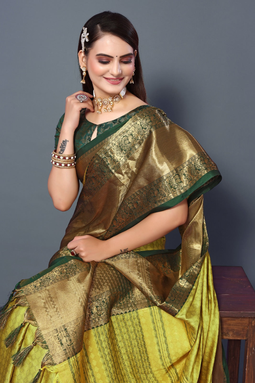 Lemon Green Copper Design Aura Kanjivaram Silk Saree