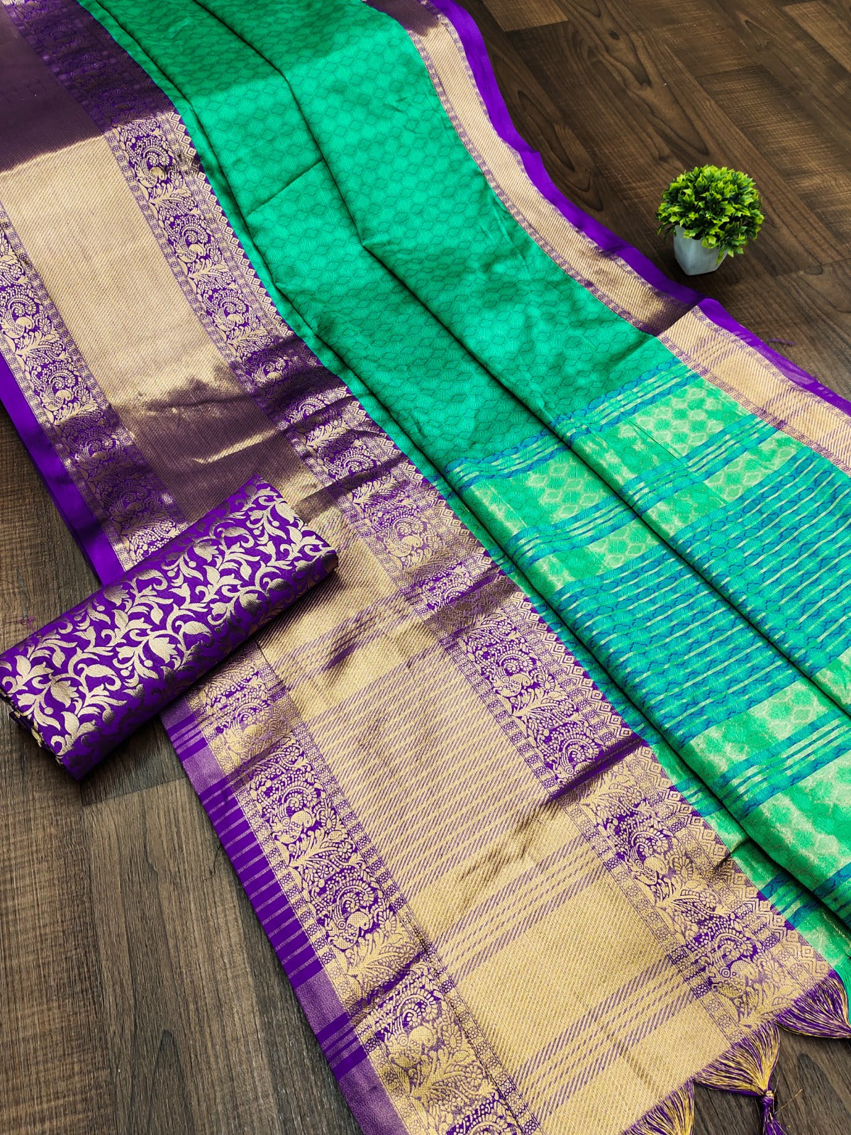 Rama Blue Copper Design Aura Kanjivaram Silk Saree