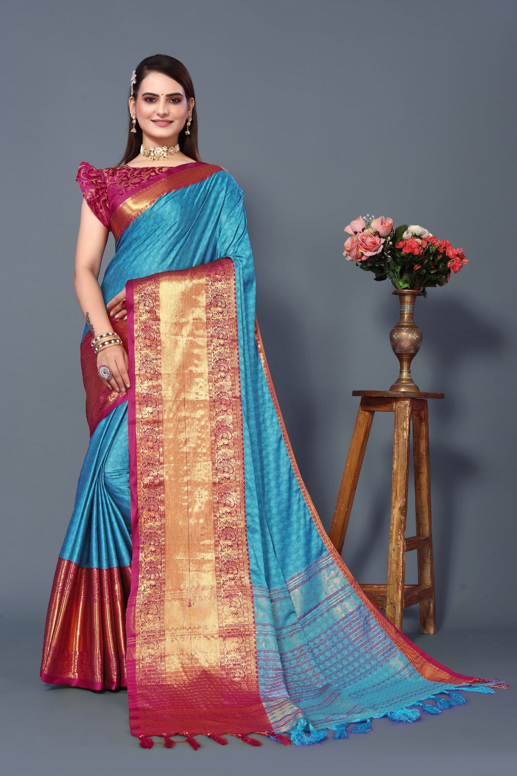 Sky Dark Pink Copper Design Aura Kanjivaram Silk Saree