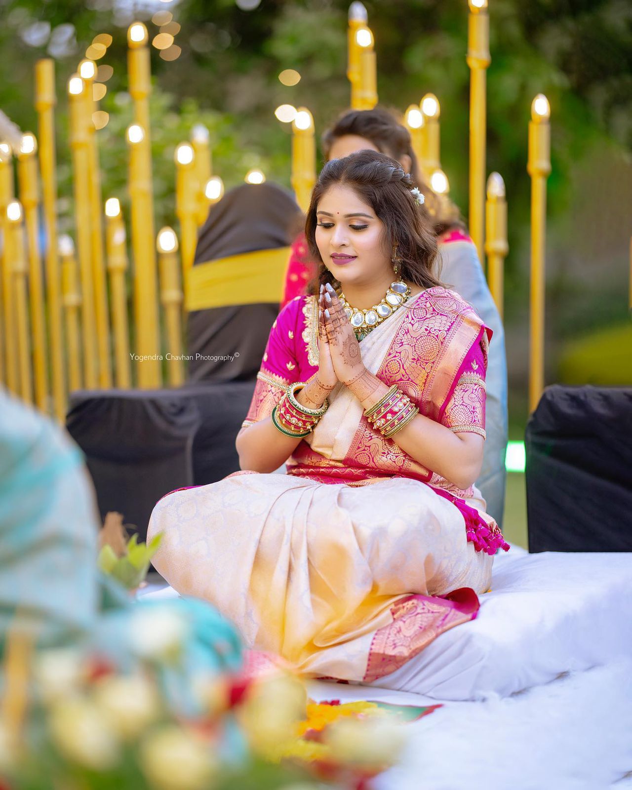 Off-white & Pink Golden Boarder Akshya Pure Silk Saree