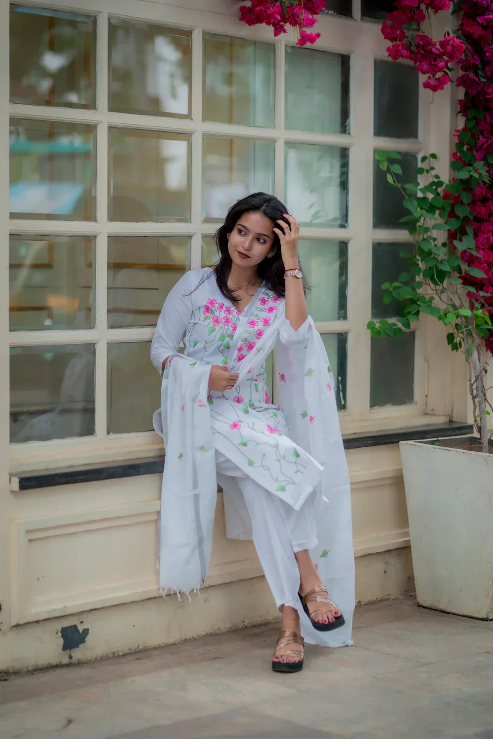 Grace in Every Thread – This white cotton kurta set