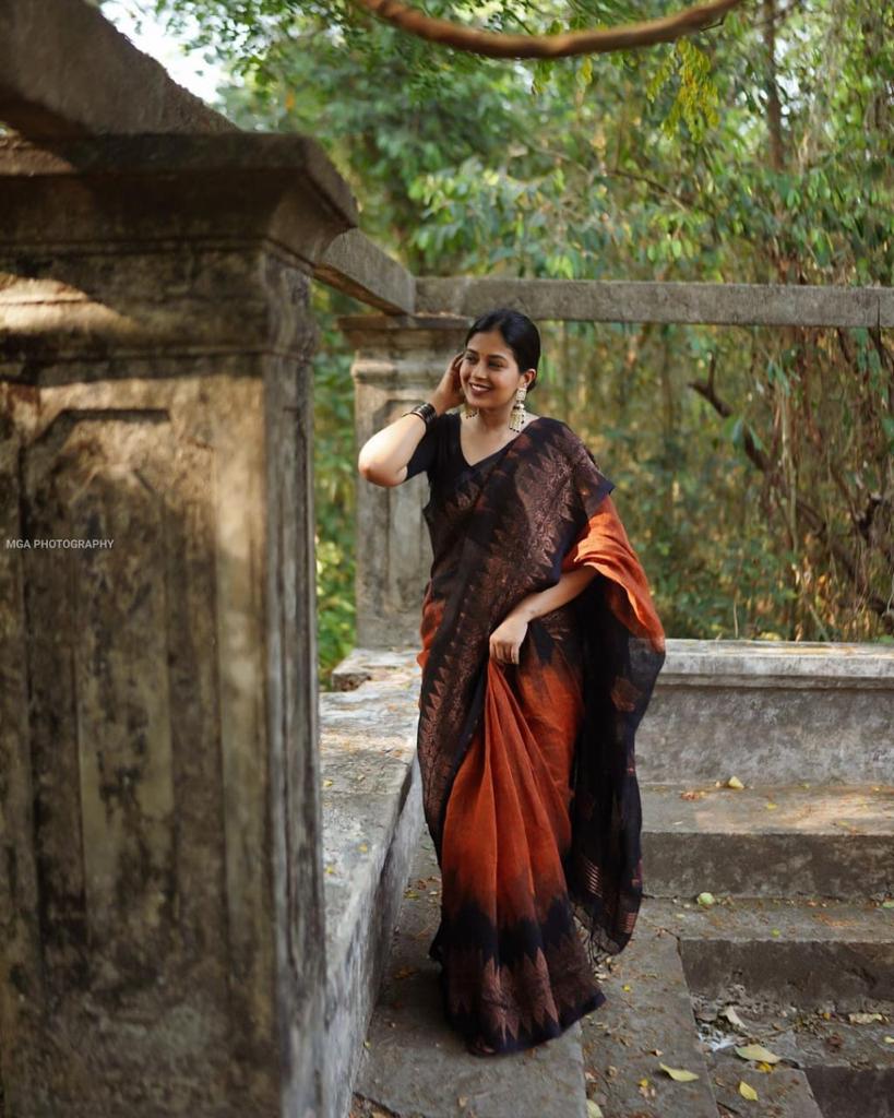 Black & Dark Saffron Golden Boarder  Banushree Pure Silk Saree