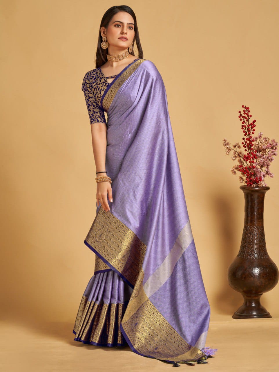 Lavender Golden Design Aanushi Kanjivaram Silk Saree