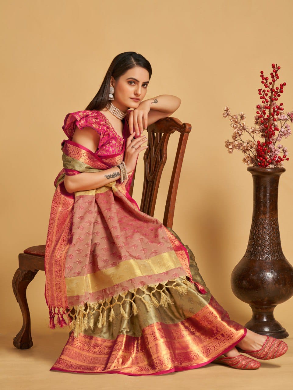 Chiku Pink Golden Design Aarohi Kanjivaram Silk Saree