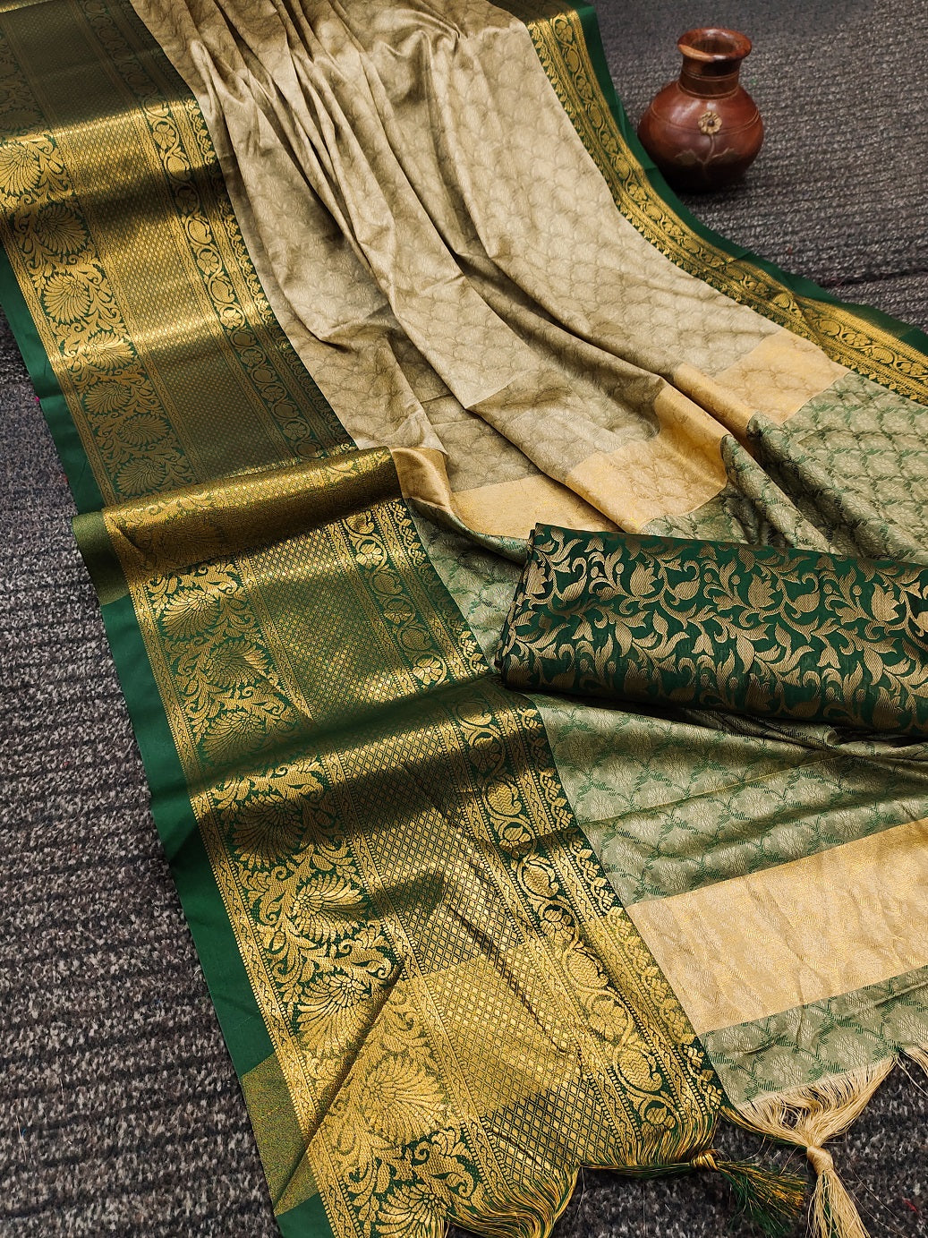 Chiku Green Copper Design Avani Kanjivaram Silk Saree