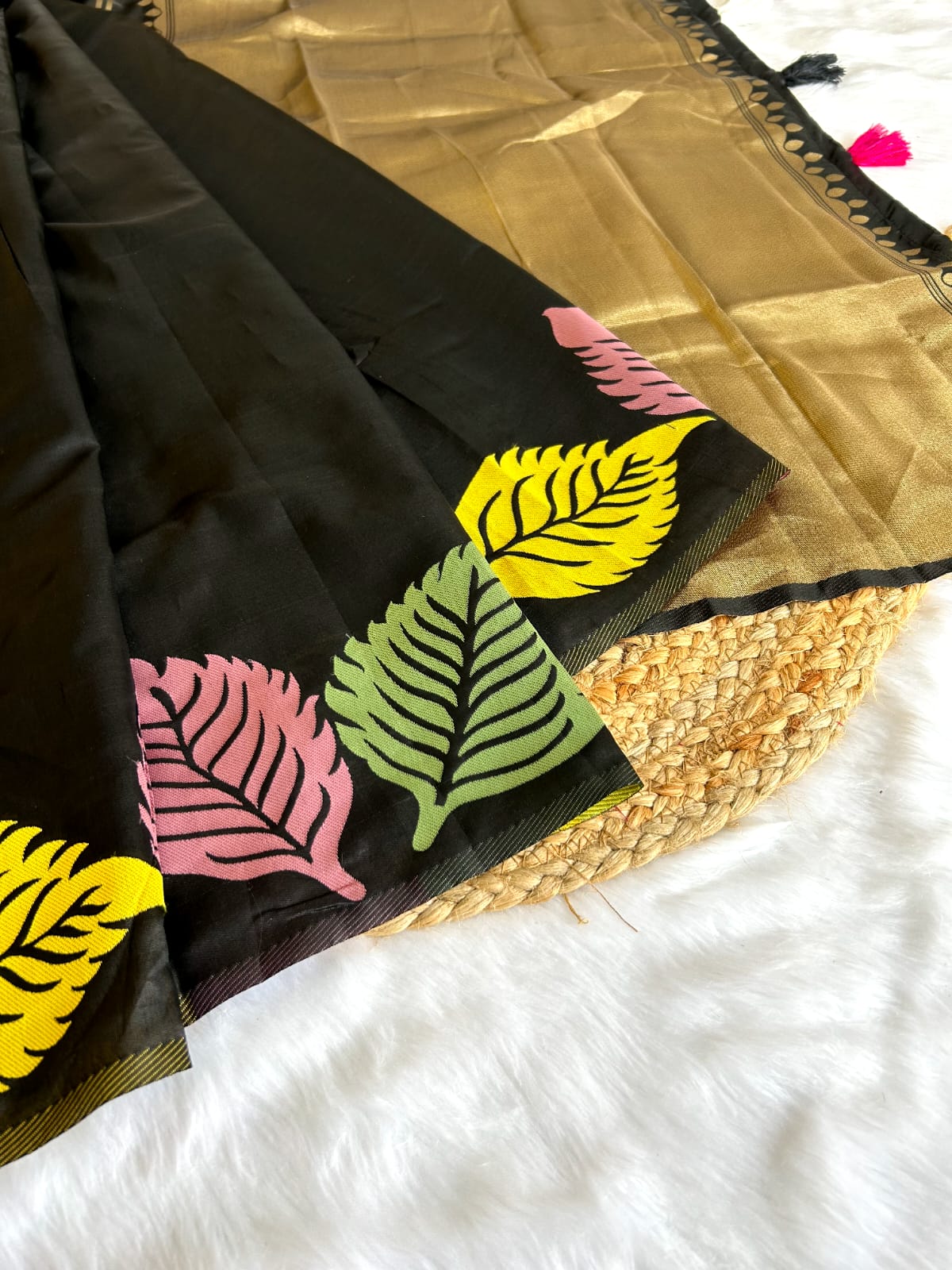 Black Leaves  Design Patti Dola Silk Saree