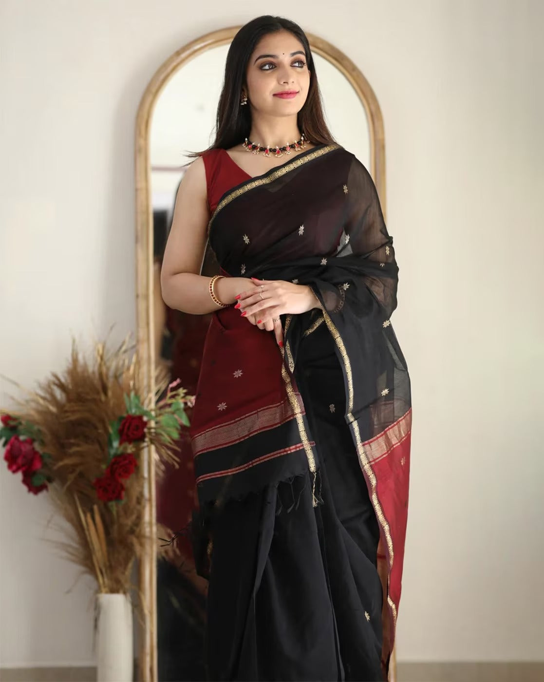 Black and Maroon Boarder Chhaya Cotton Saree