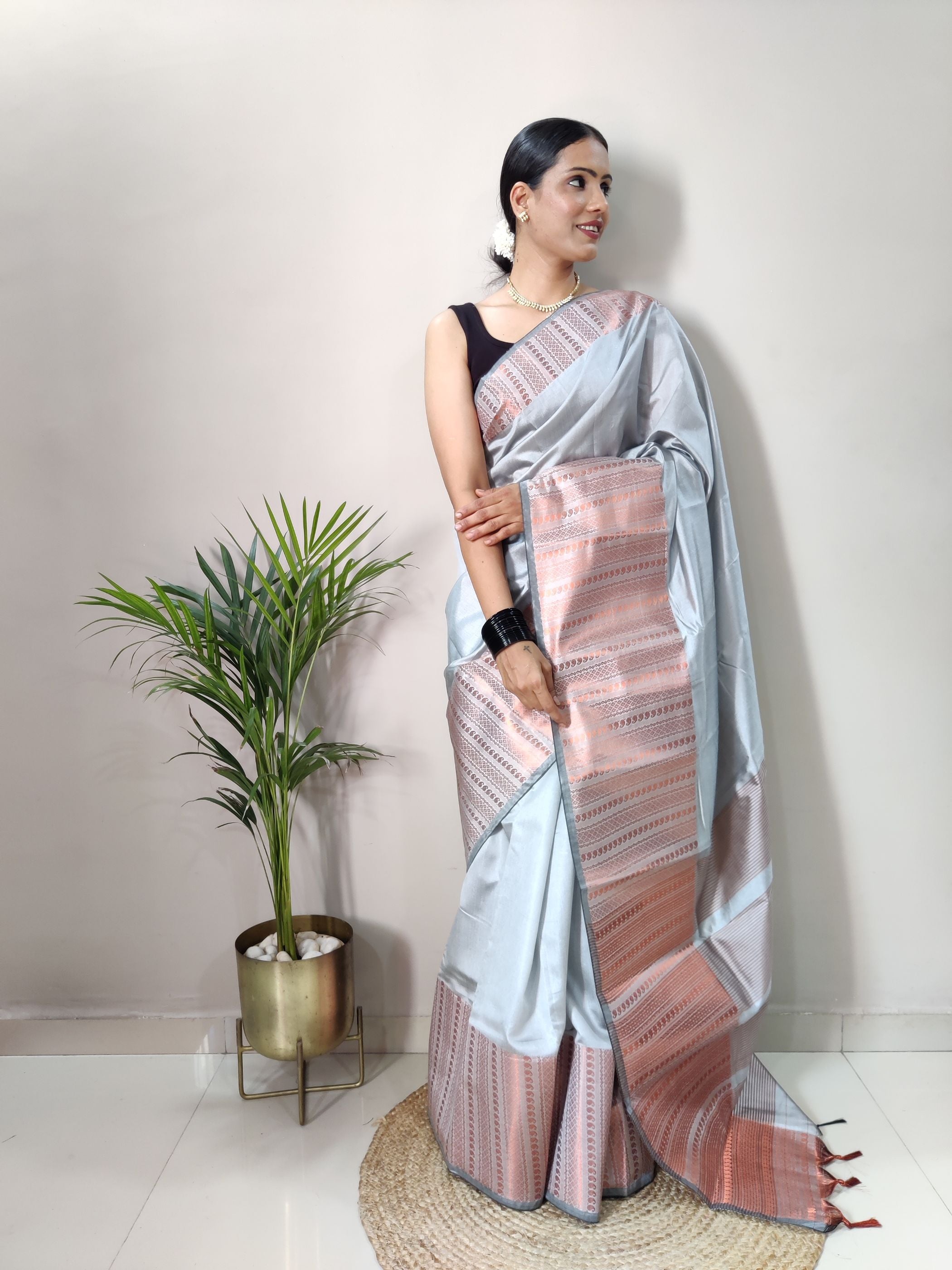 Grey Copper Design Mango Kanjivaram Silk Saree