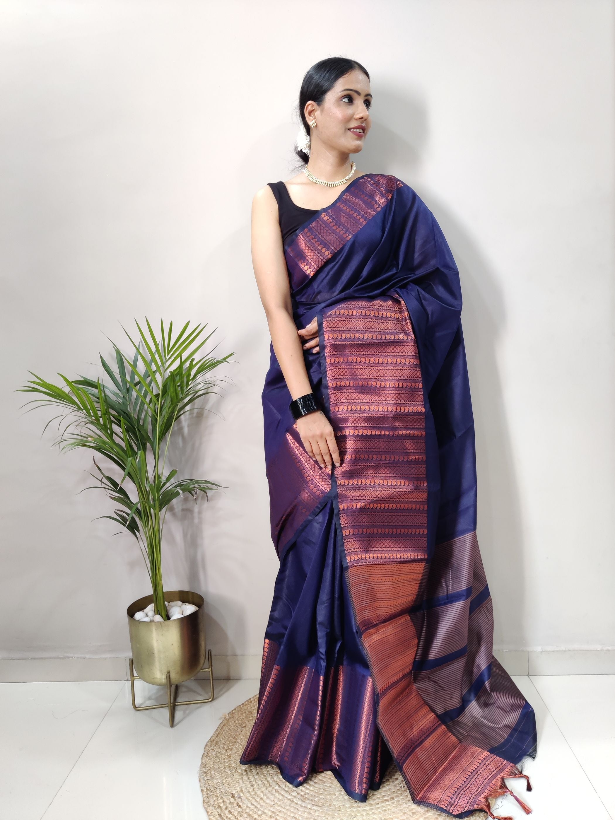 Navy Blue Copper Design Mango Kanjivaram Silk Saree