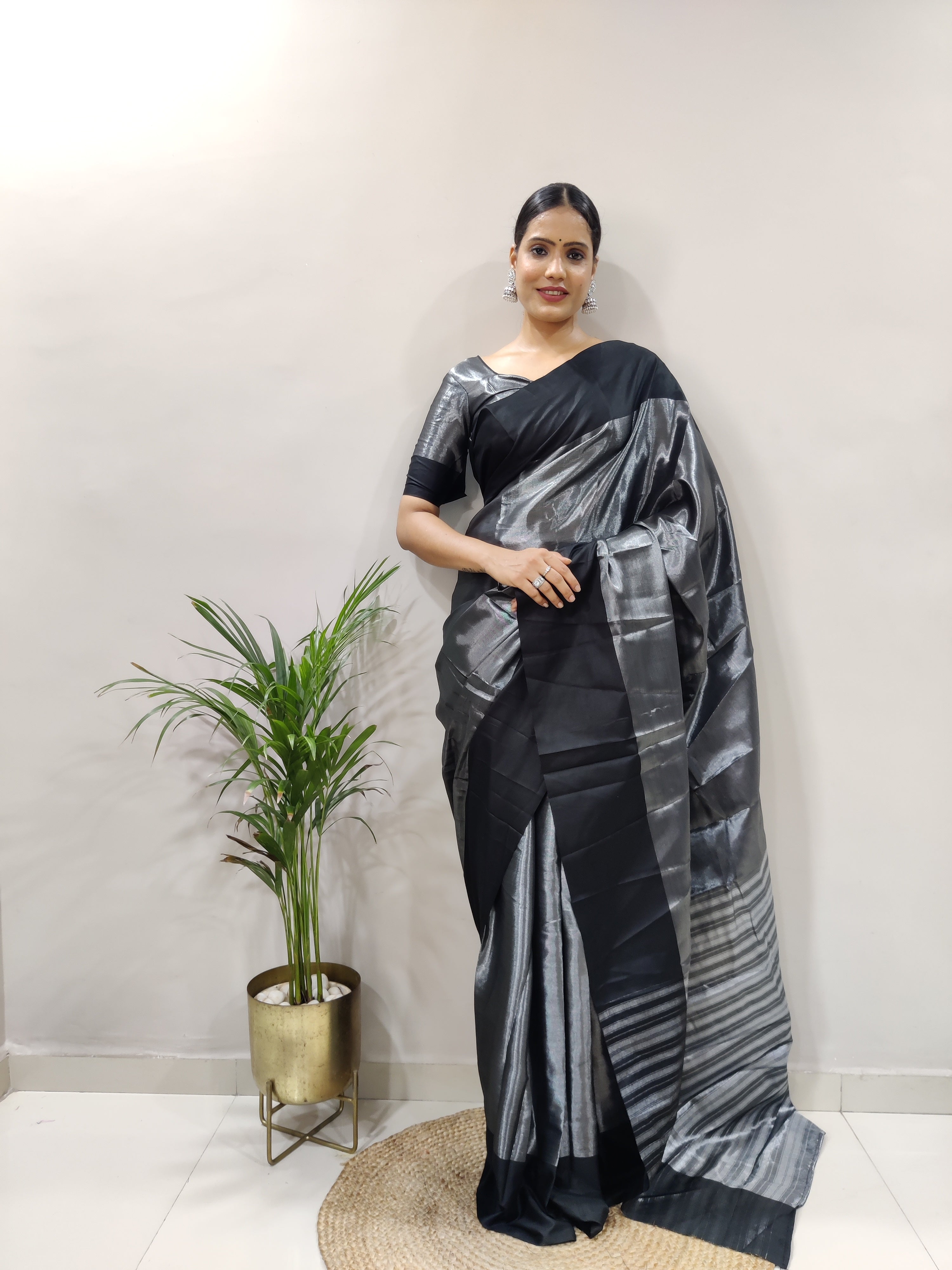 Black Silver Shade pallu Design Divya Pure Silk Saree