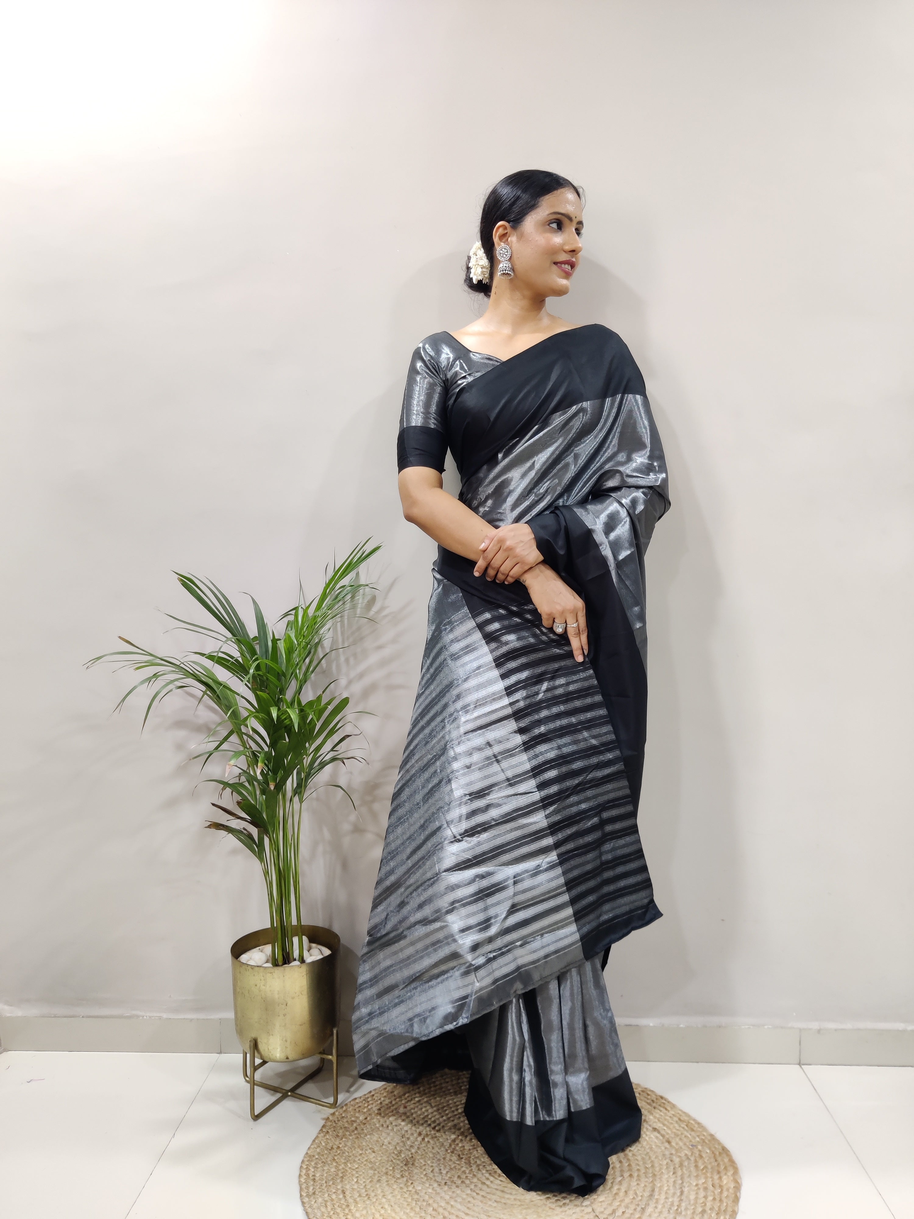 Black Silver Shade pallu Design Divya Pure Silk Saree