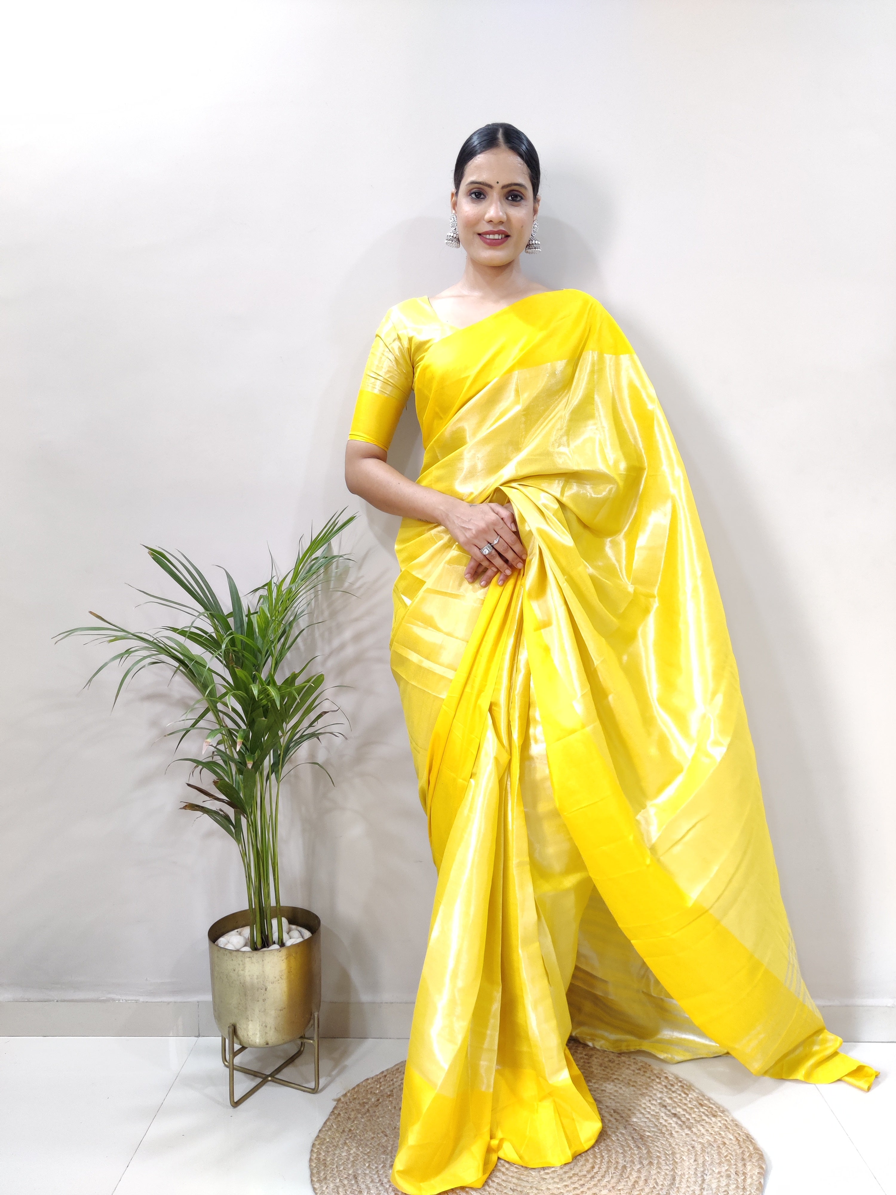 Yellow Silver Shade pallu Design Divya Pure Silk Saree