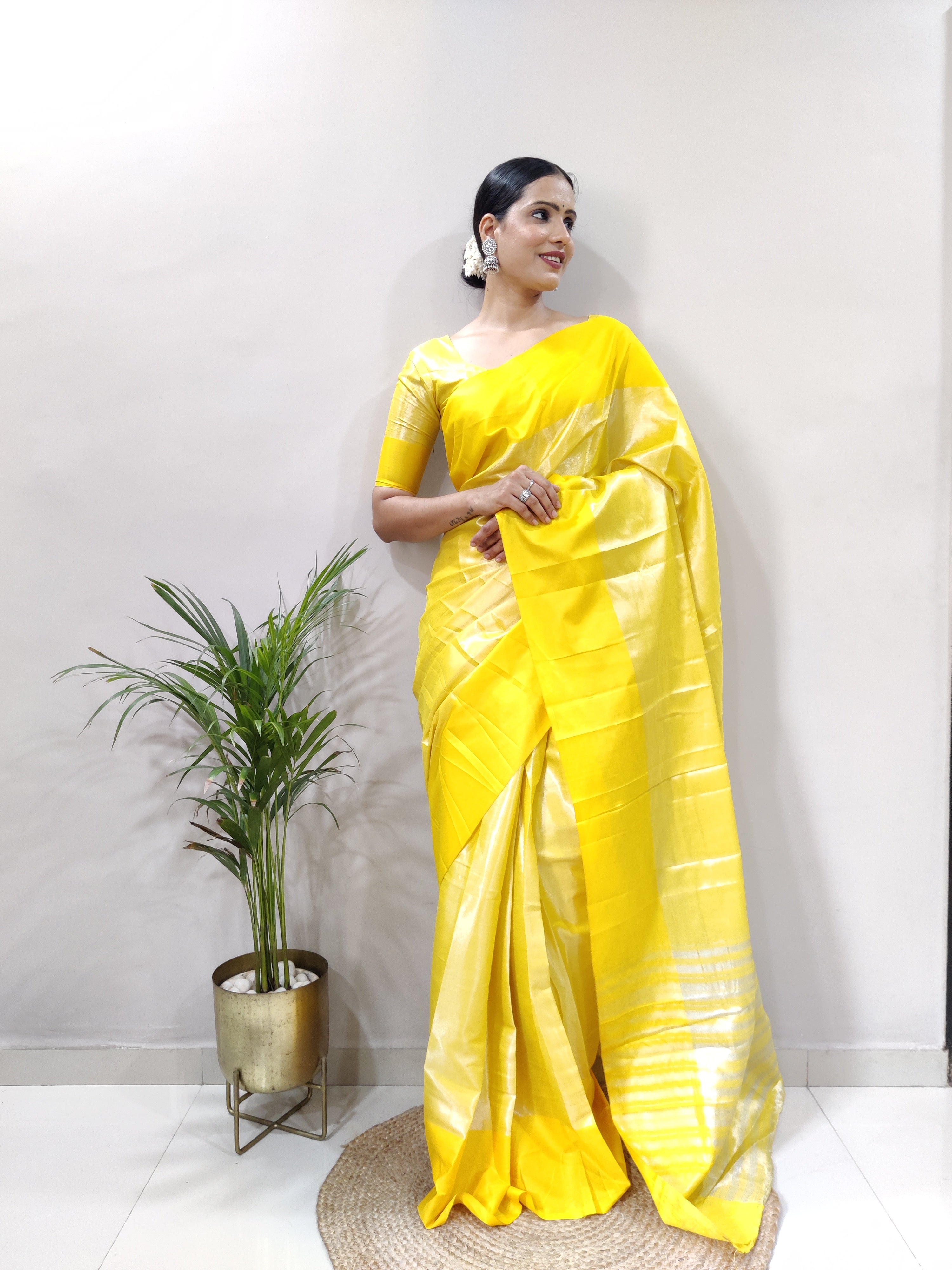 Yellow Silver Shade pallu Design Divya Pure Silk Saree