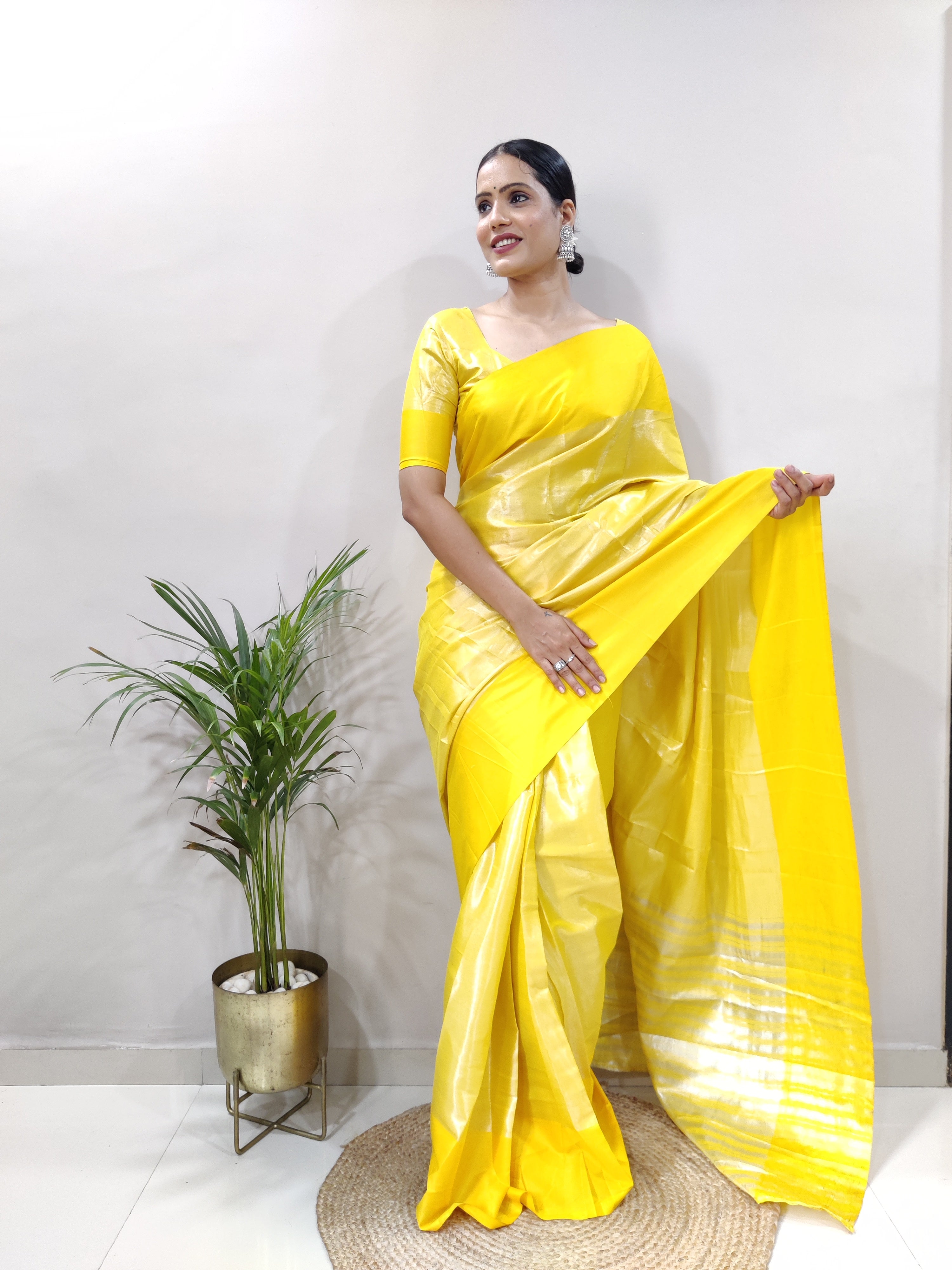 Yellow Silver Shade pallu Design Divya Pure Silk Saree