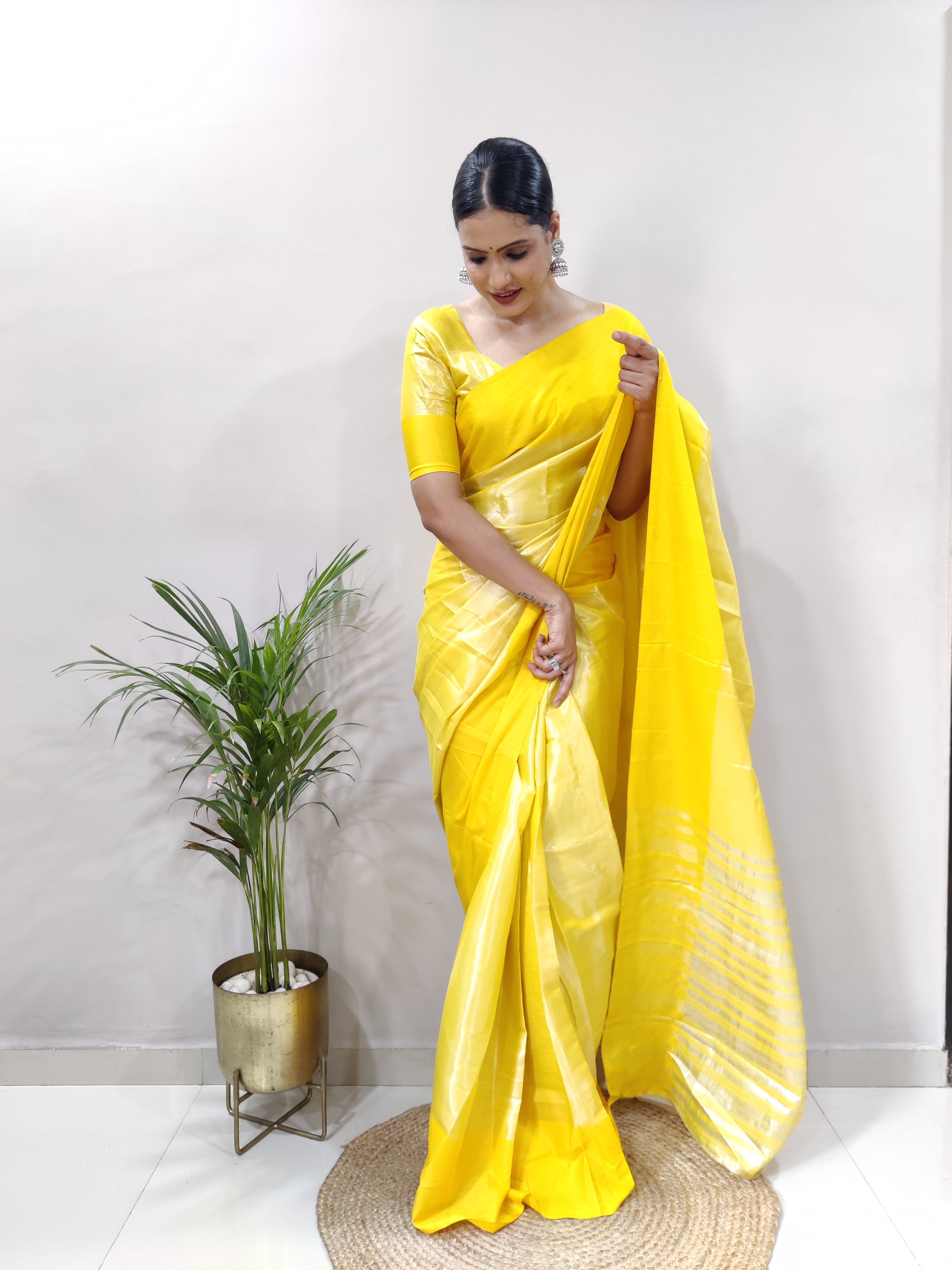 Yellow Silver Shade pallu Design Divya Pure Silk Saree