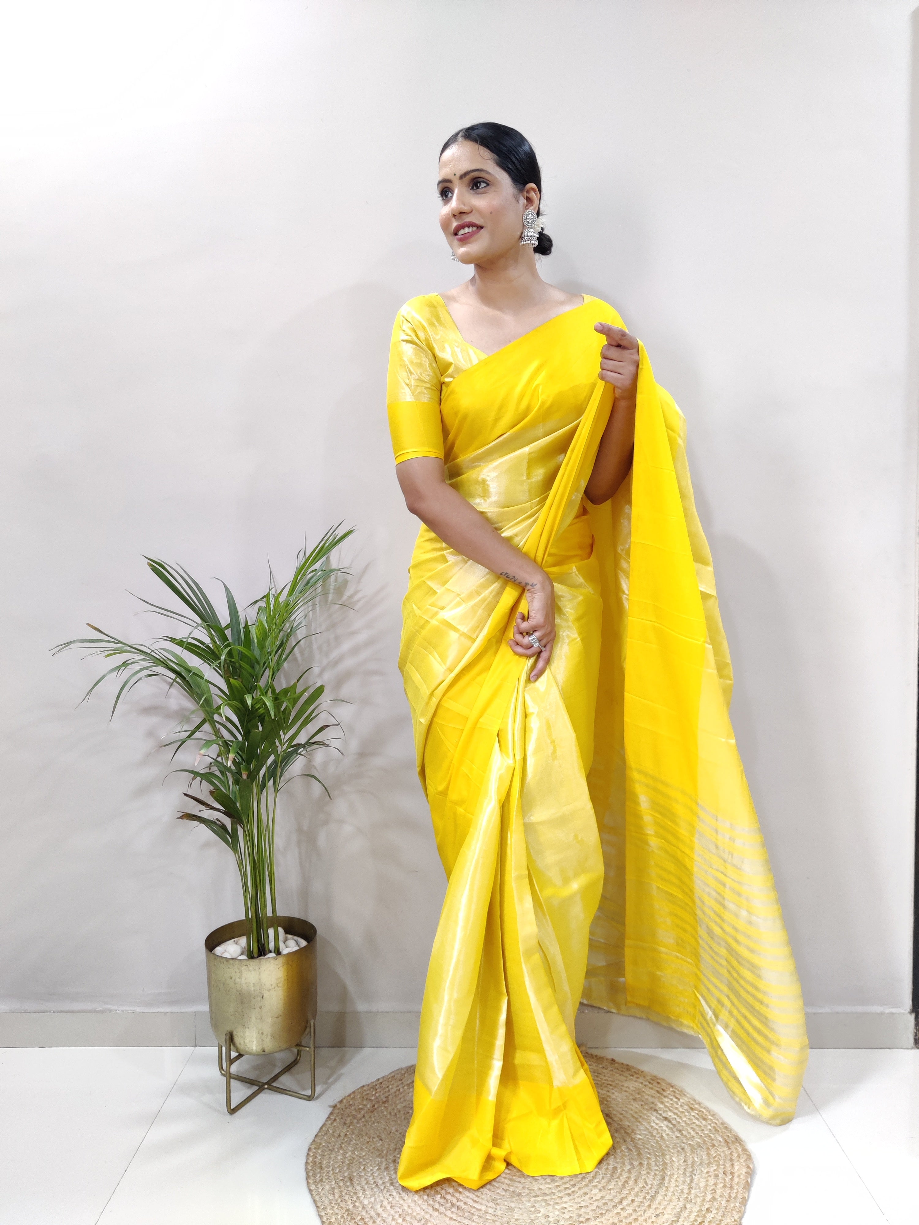 Yellow Silver Shade pallu Design Divya Pure Silk Saree