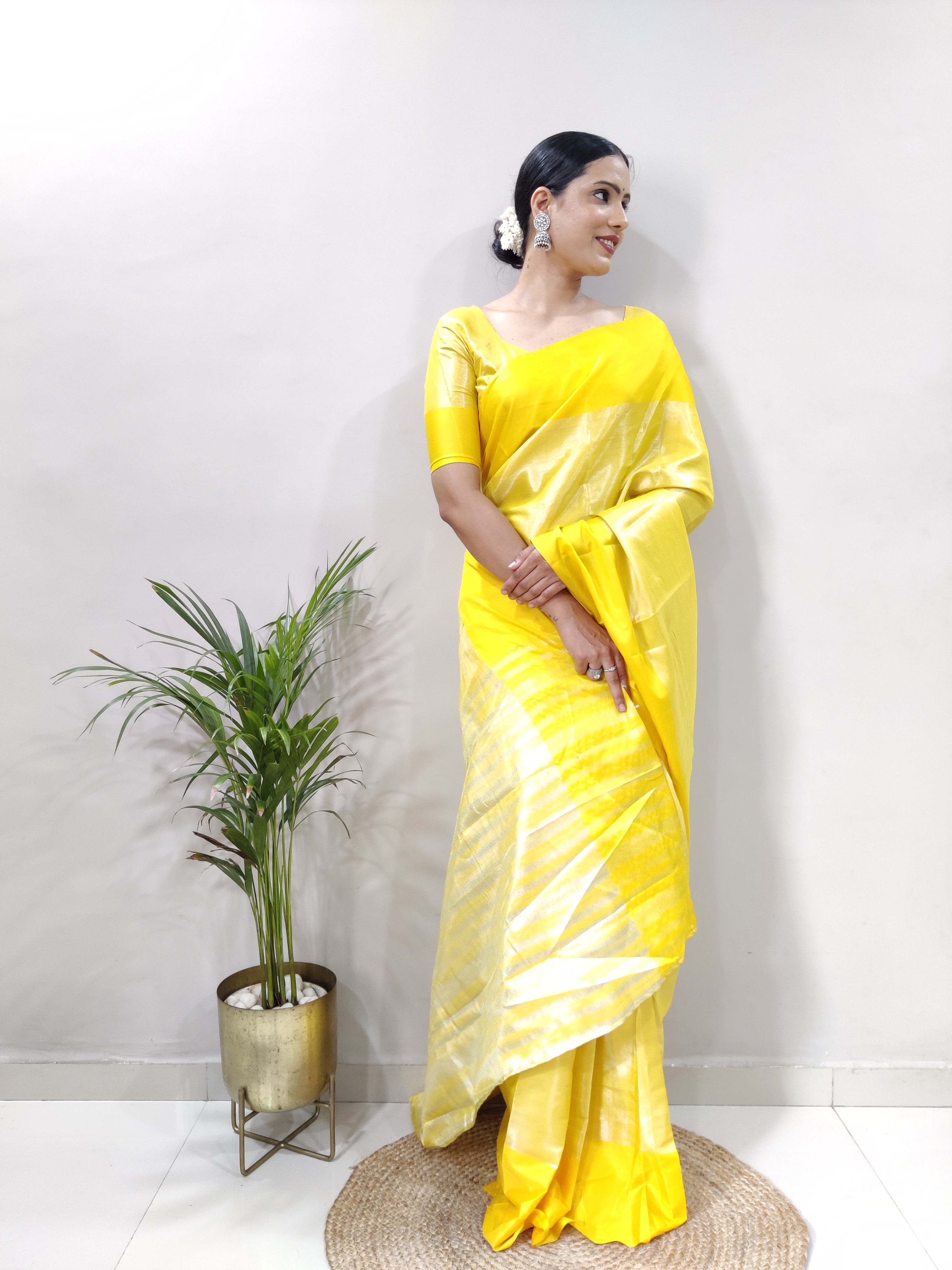 Yellow Silver Shade pallu Design Divya Pure Silk Saree