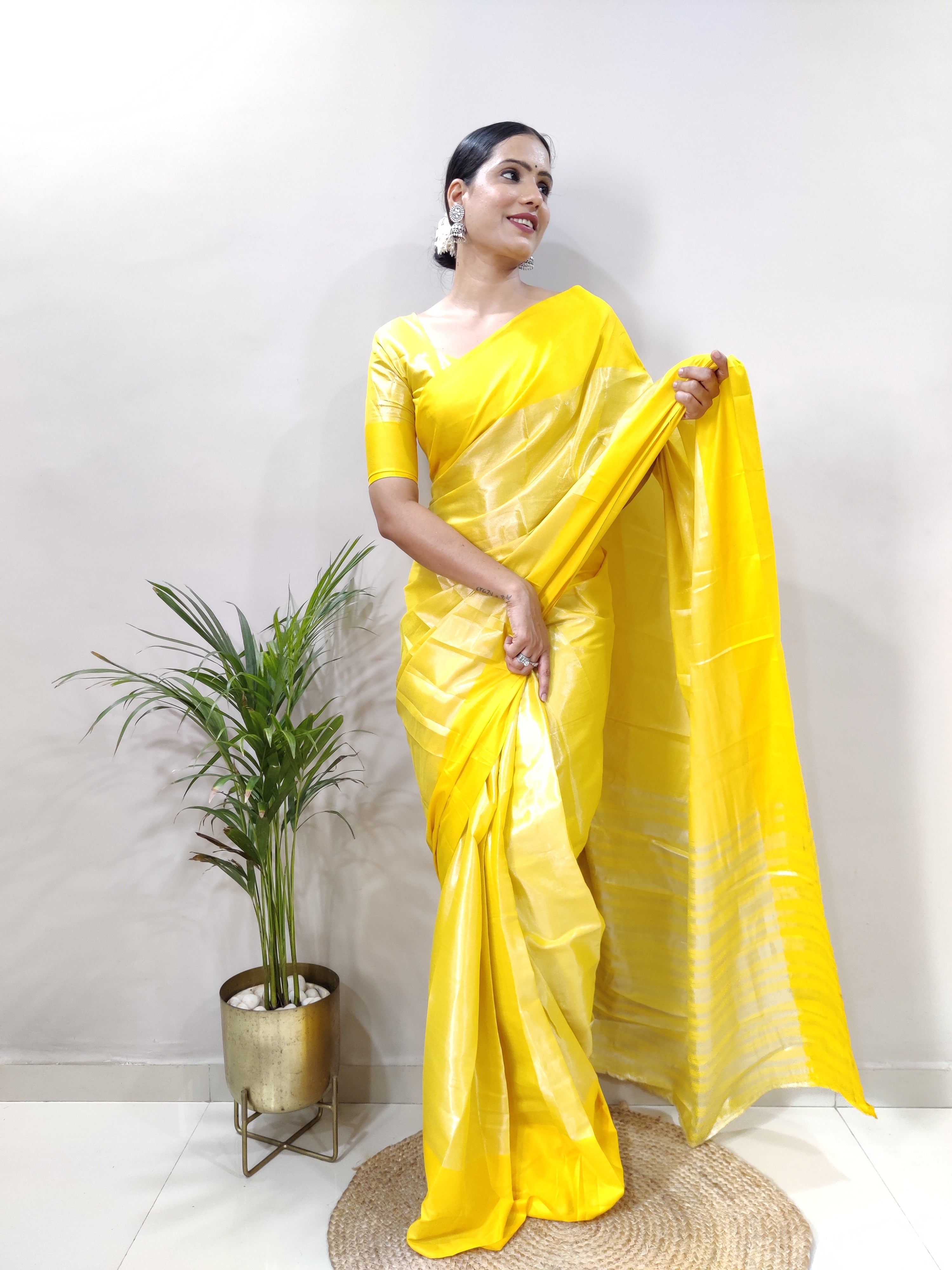 Yellow Silver Shade pallu Design Divya Pure Silk Saree