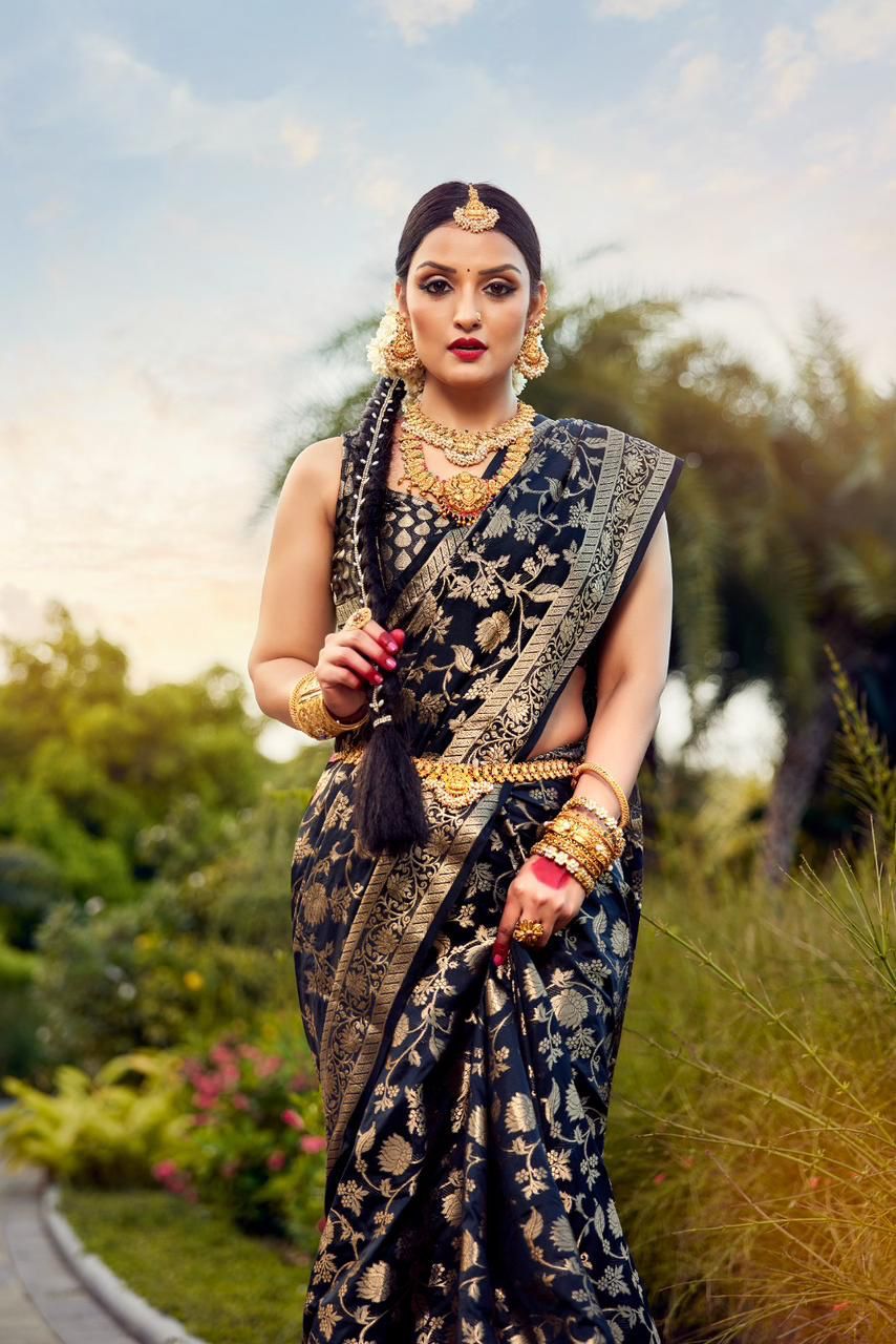 Black Golden Design Boarder Famous Kanjivaram Silk Saree