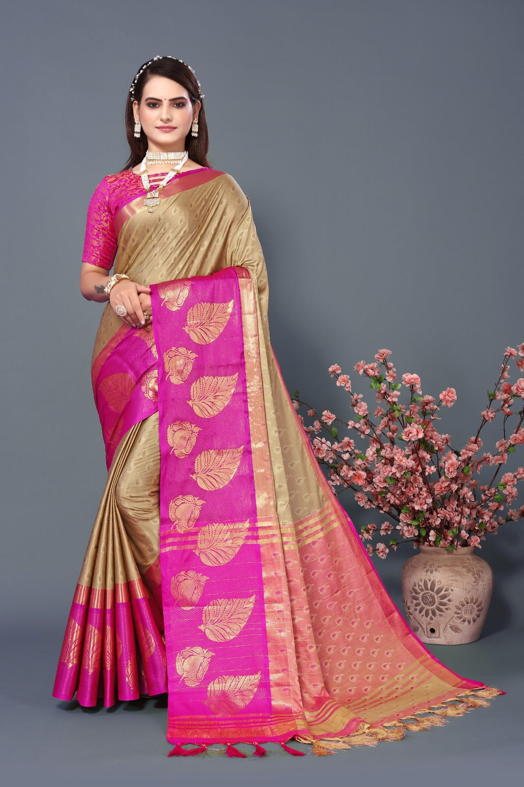 Chiku Pink Goldenpatti Design Kanjivaram Silk Saree