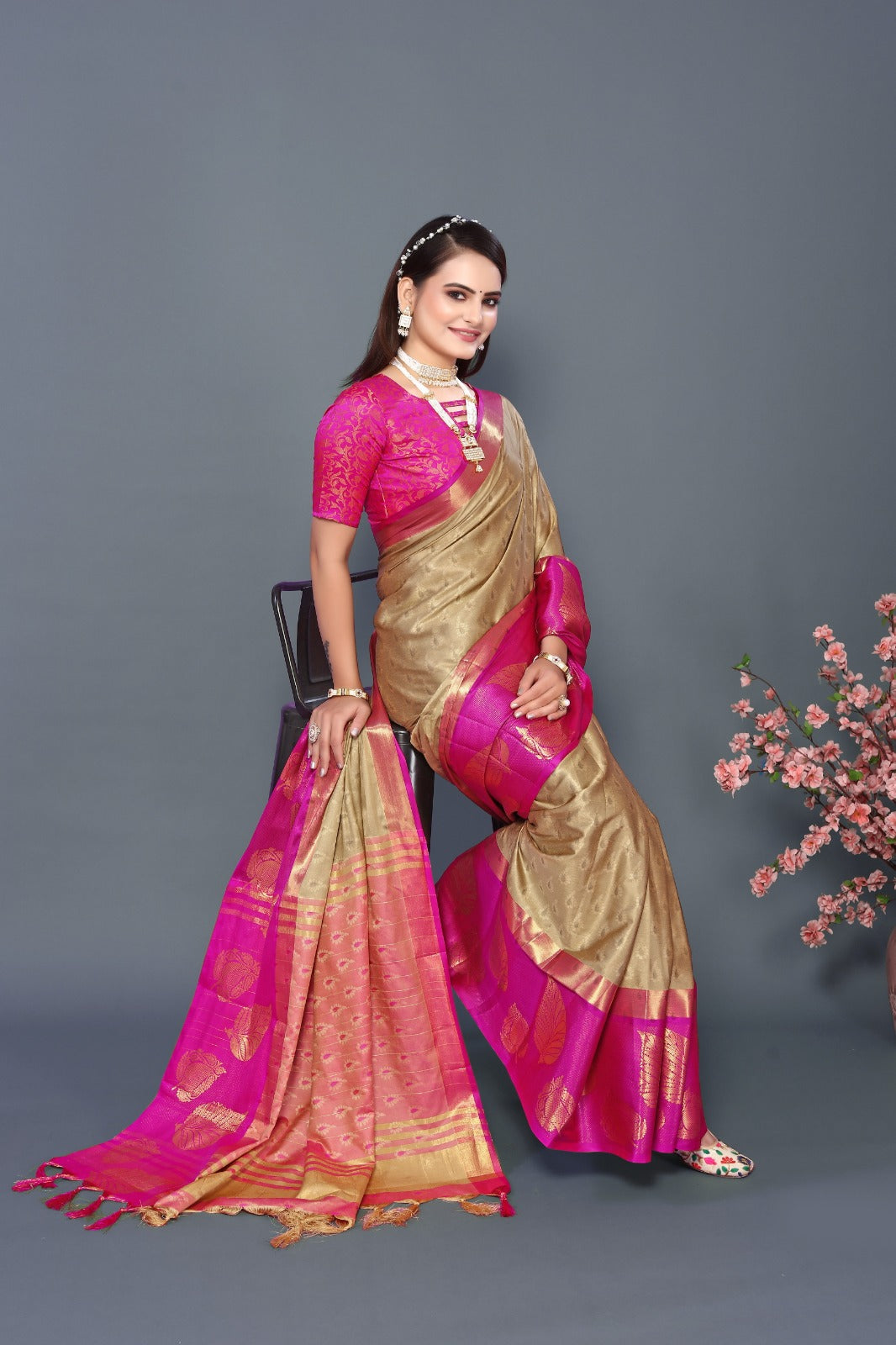 Chiku Pink Goldenpatti Design Kanjivaram Silk Saree