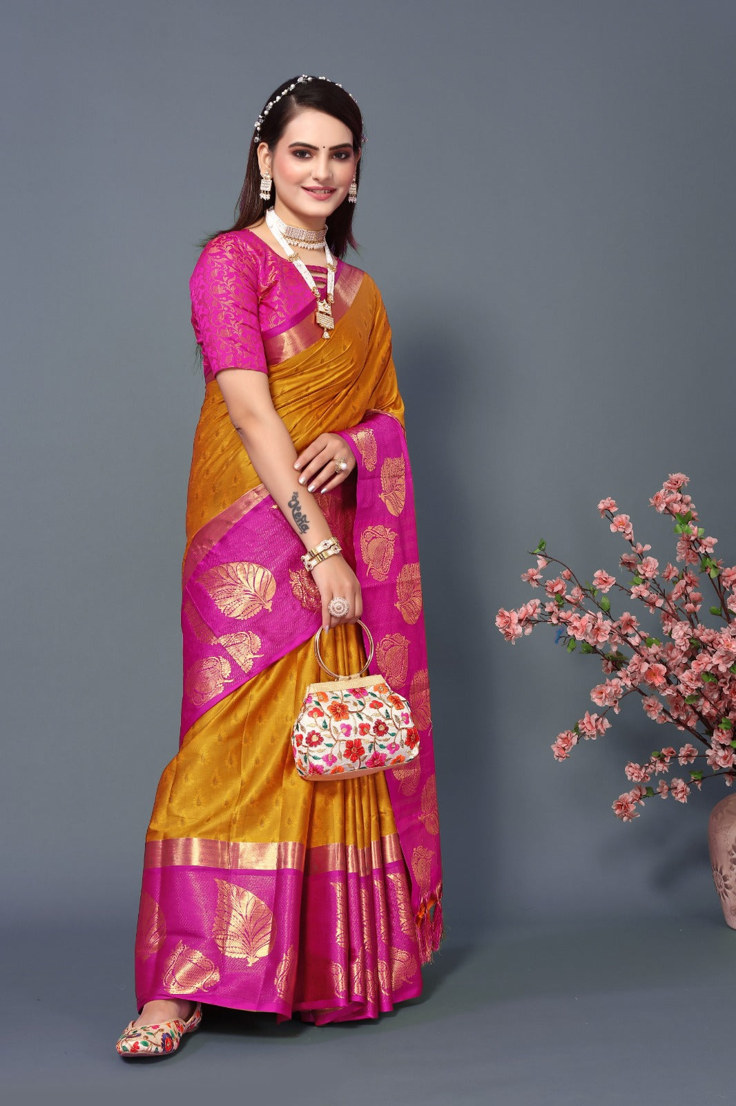 Mustard Pink Goldenpatti Design Kanjivaram Silk Saree