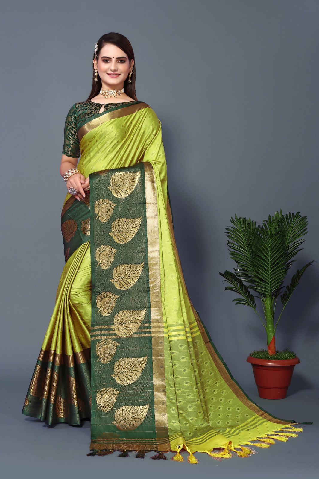 Lemon Green Goldenpatti Design Kanjivaram Silk Saree