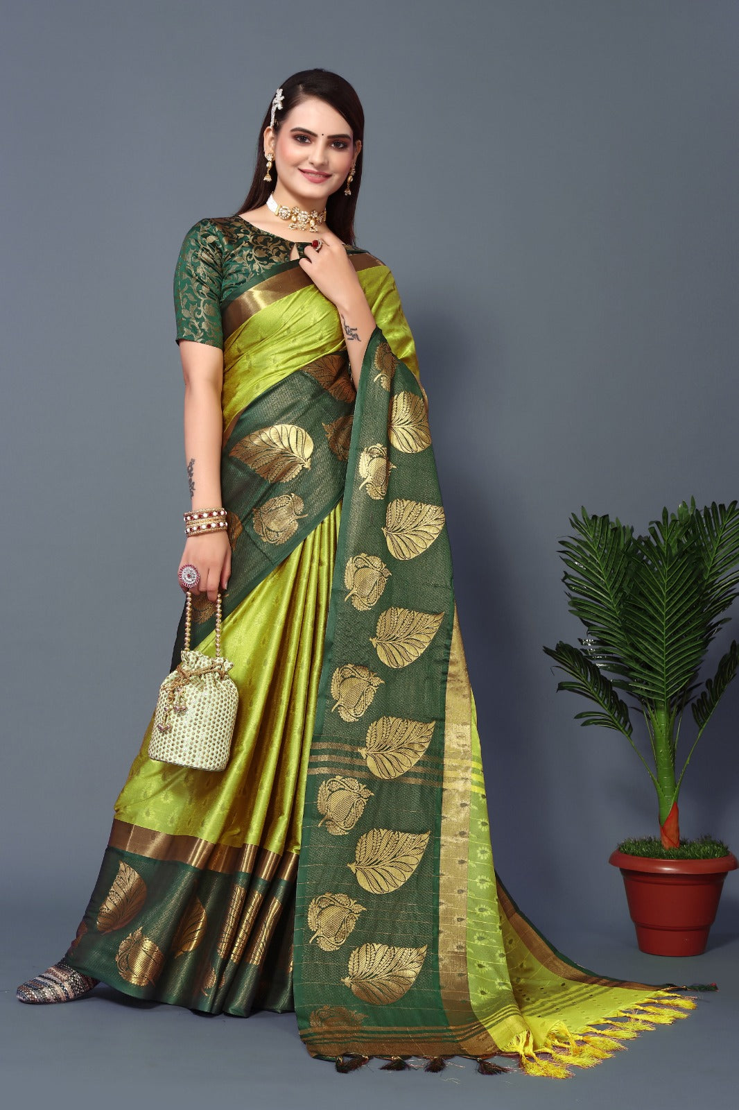 Lemon Green Goldenpatti Design Kanjivaram Silk Saree