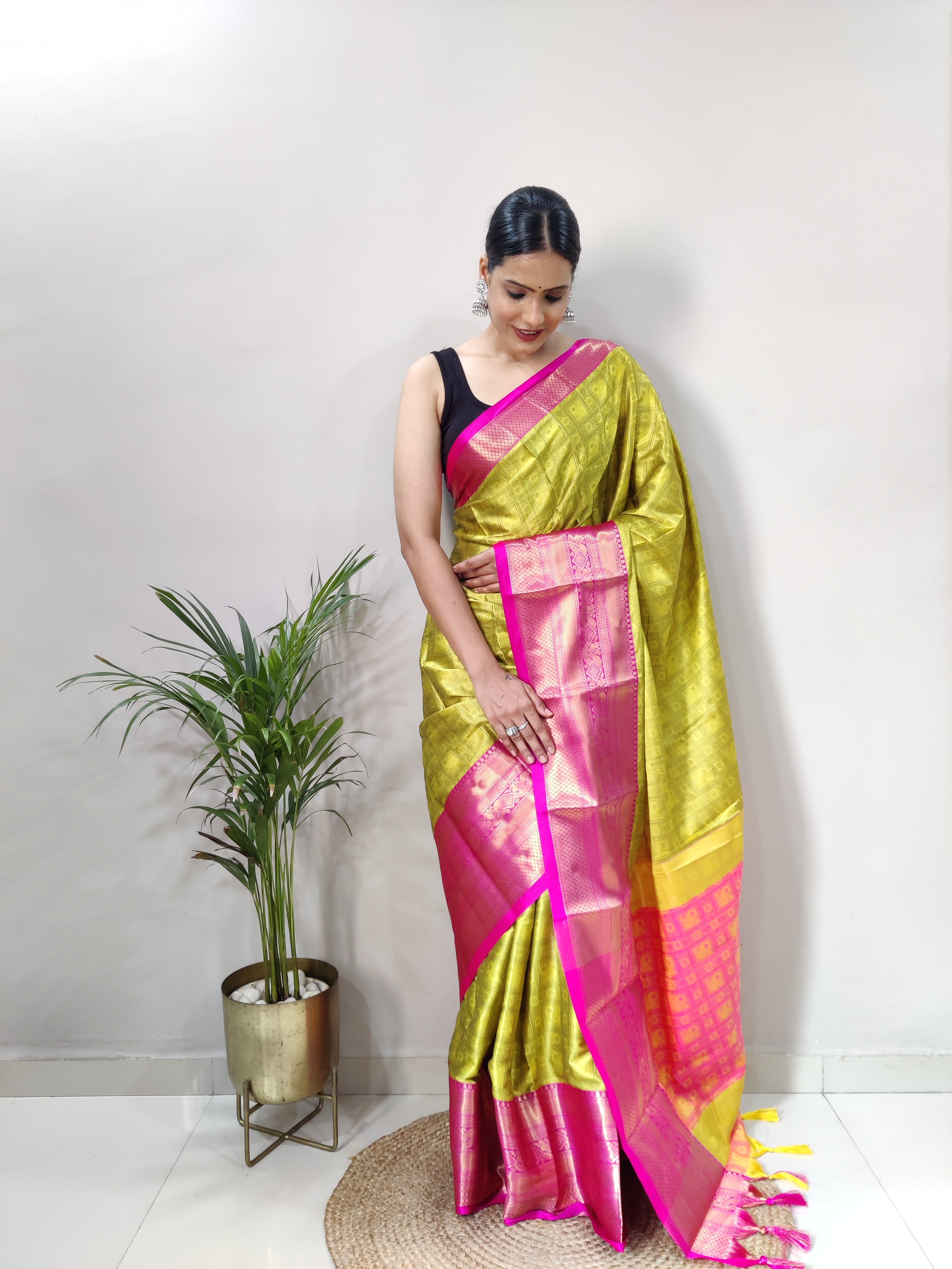 Lemon Pink Tapsi  Kanjivaram Silk Saree