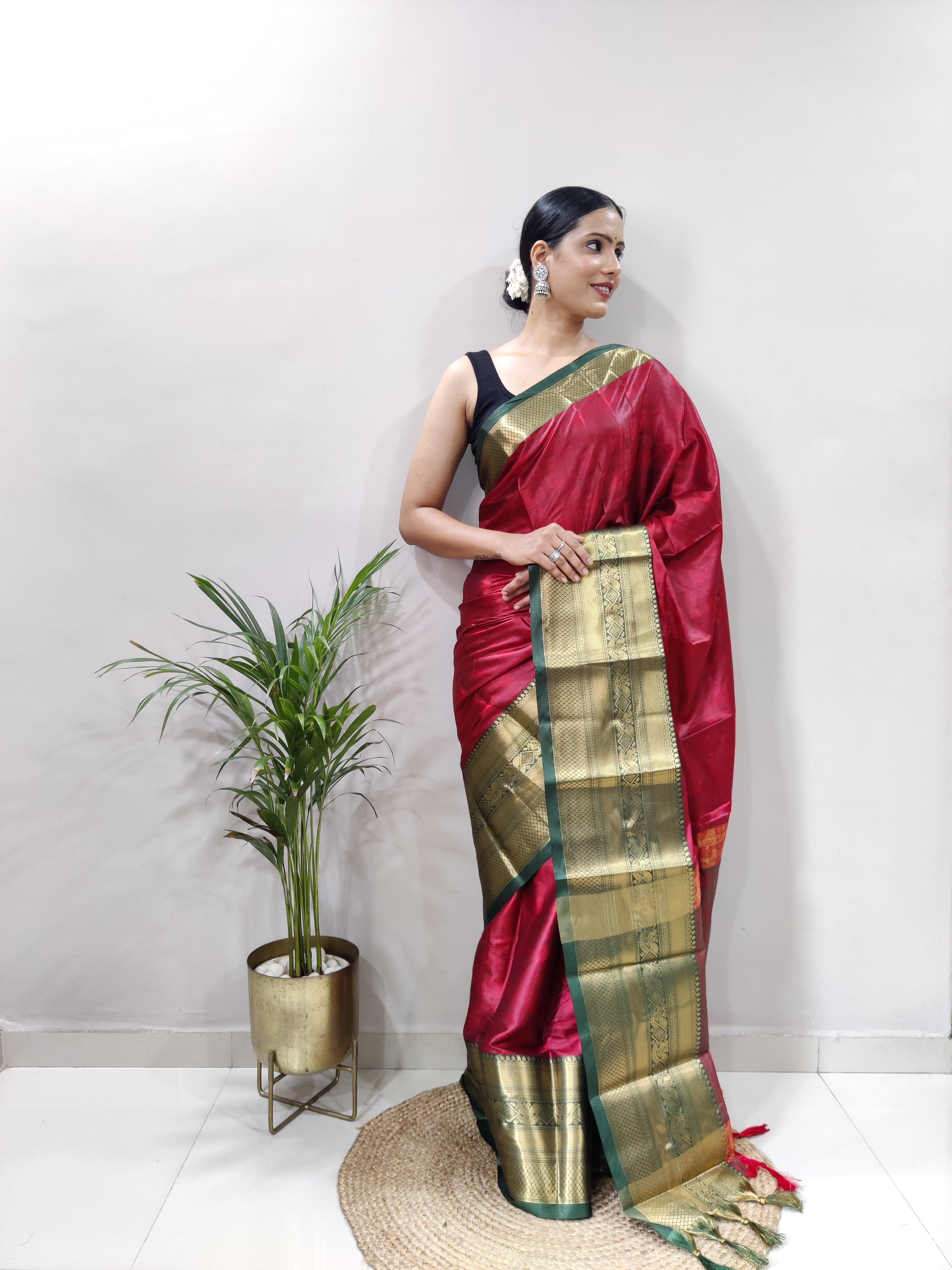 Red Green Tapsi  Kanjivaram Silk Saree