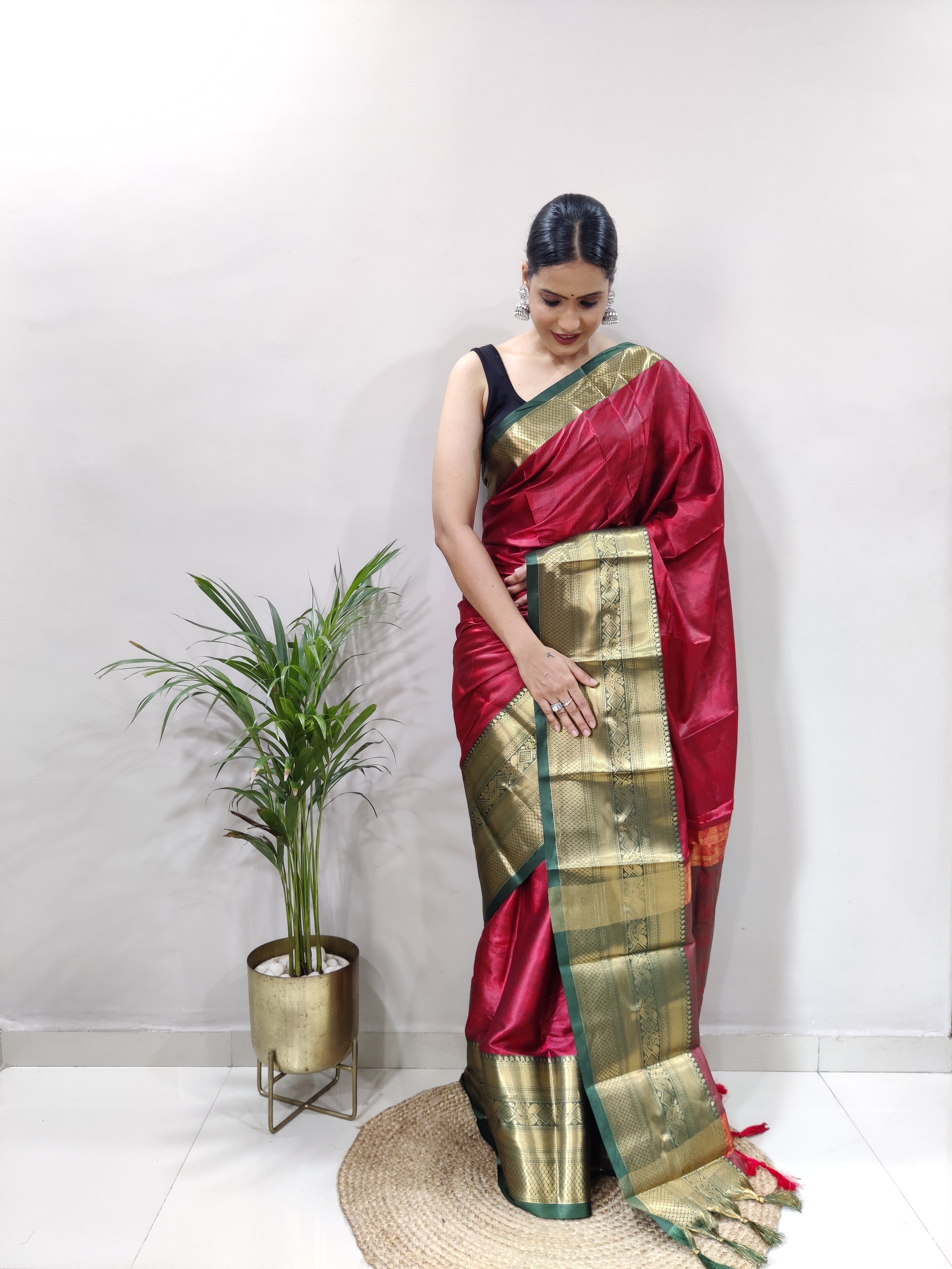 Red Green Tapsi  Kanjivaram Silk Saree