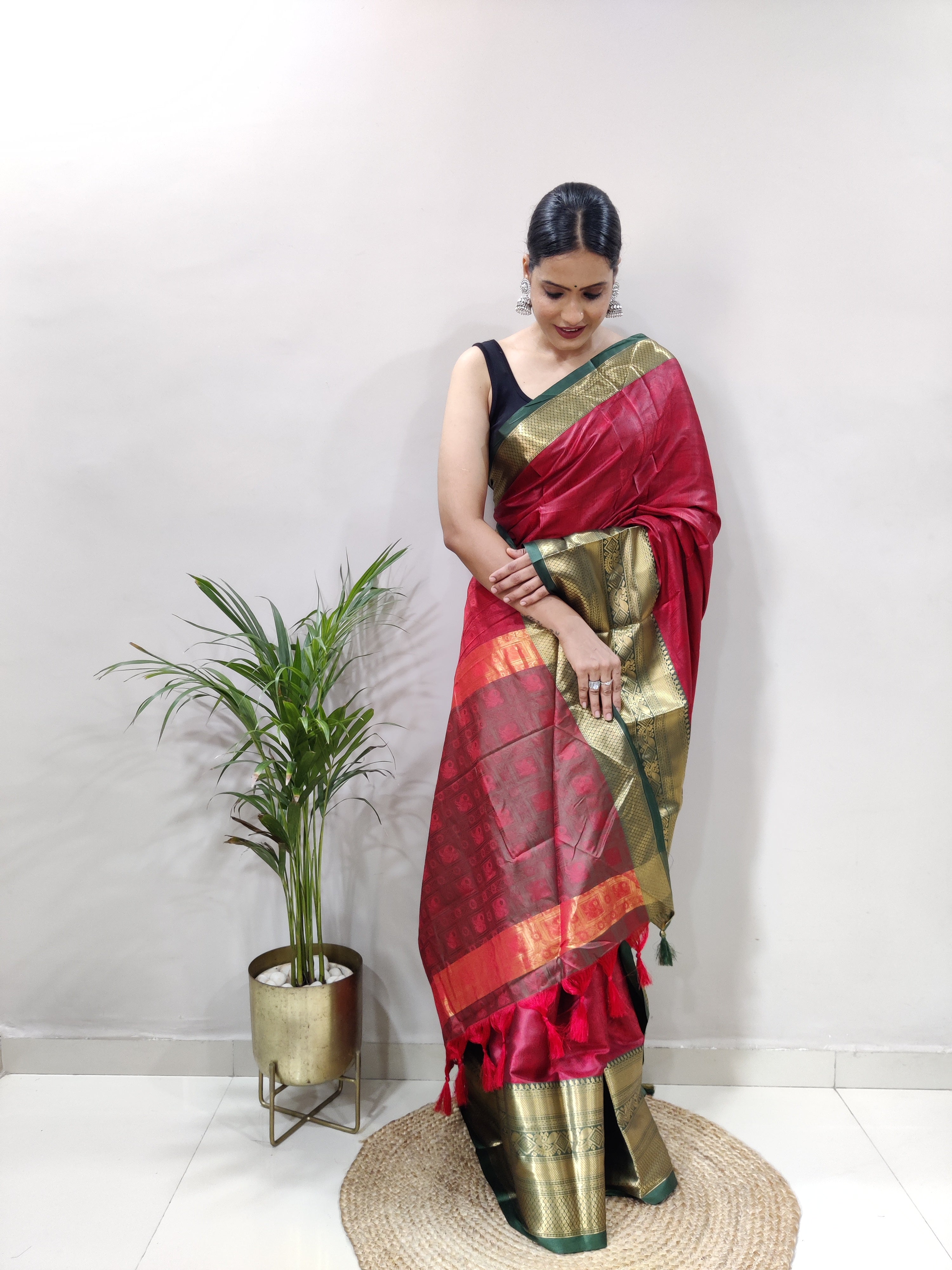 Red Green Tapsi  Kanjivaram Silk Saree