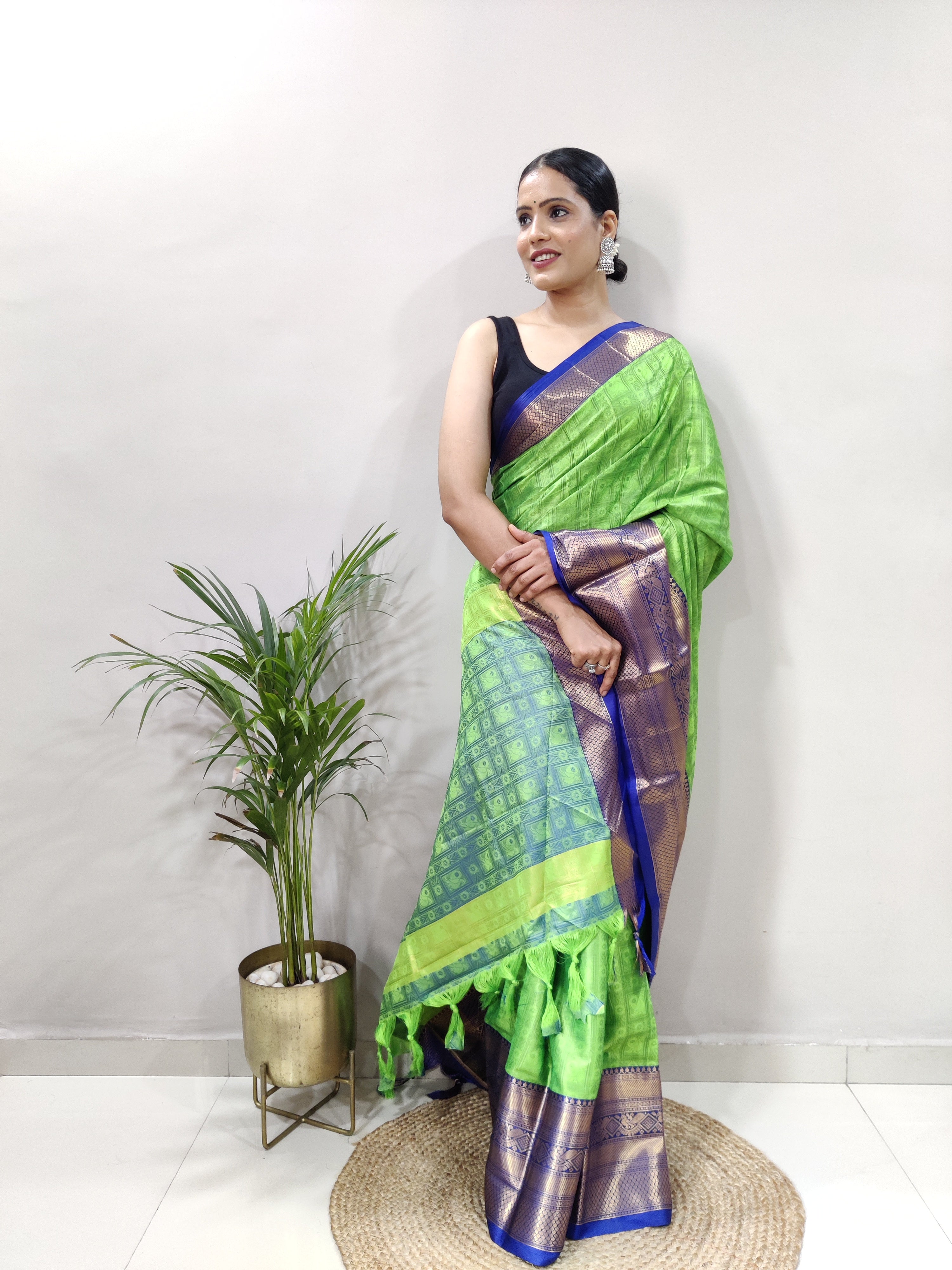 Perrot Blue Tapsi  Kanjivaram Silk Saree