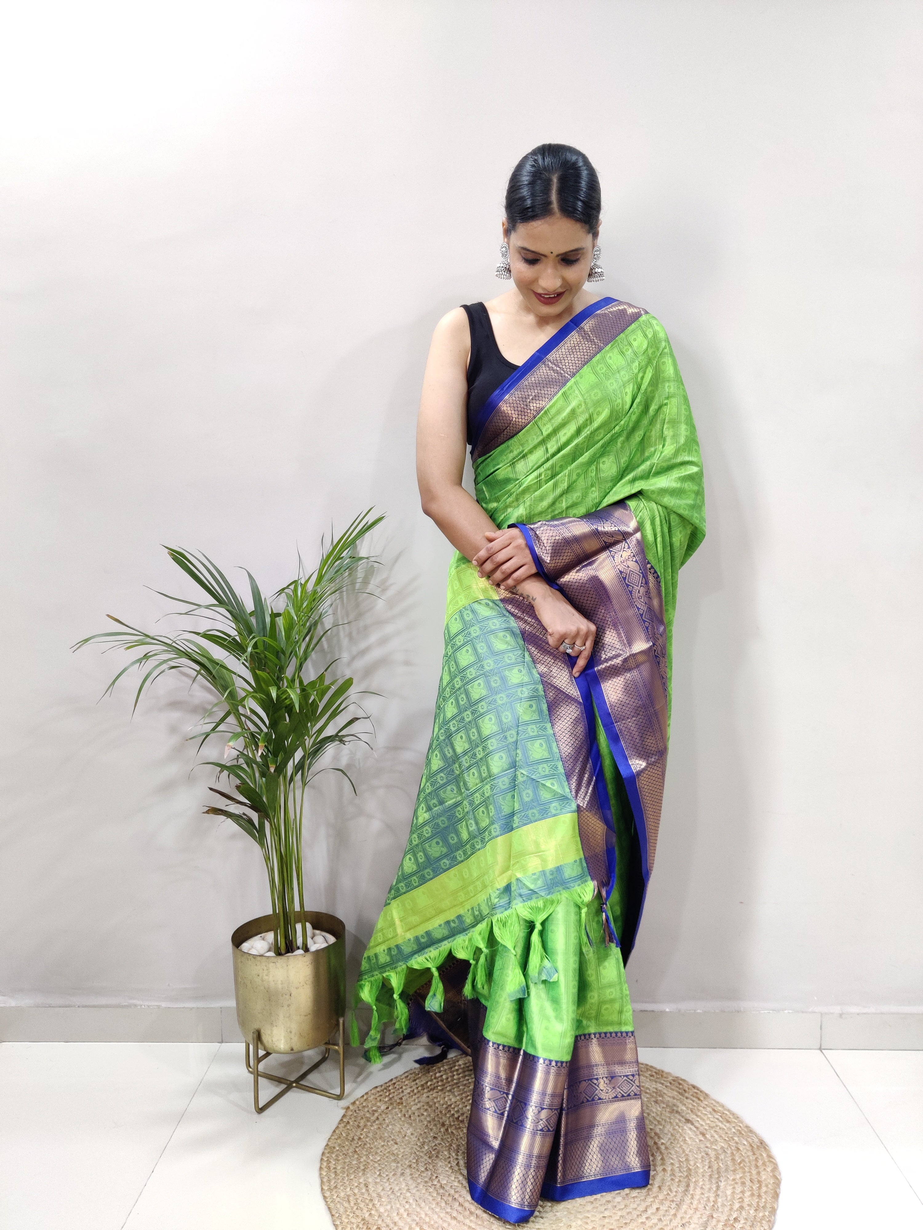 Perrot Blue Tapsi  Kanjivaram Silk Saree