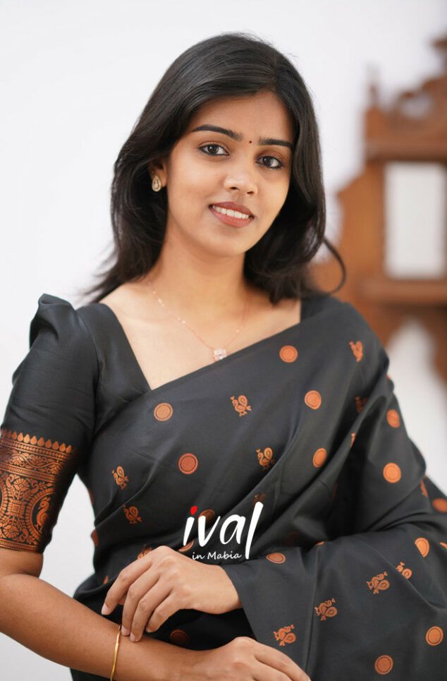 Black Copper Design Boarder Latta  Pure Silk Saree