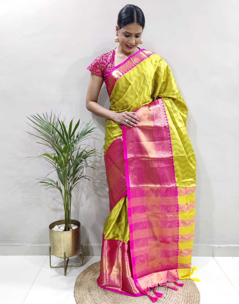 Lemon Pink Golden Design NarayanPet Cotton Silk Saree