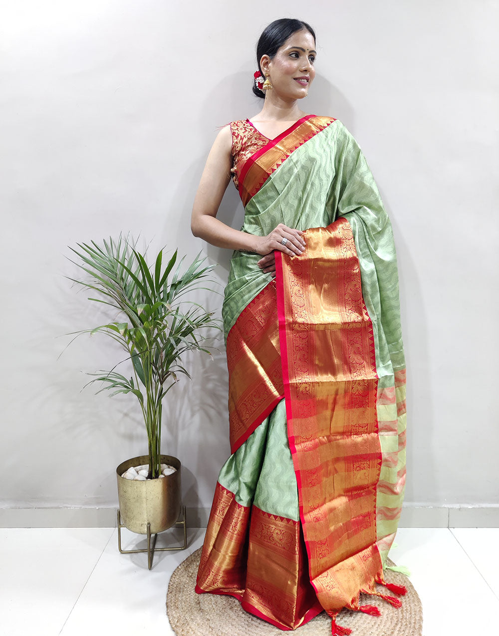 Pista Red Golden Design NarayanPet Cotton Silk Saree