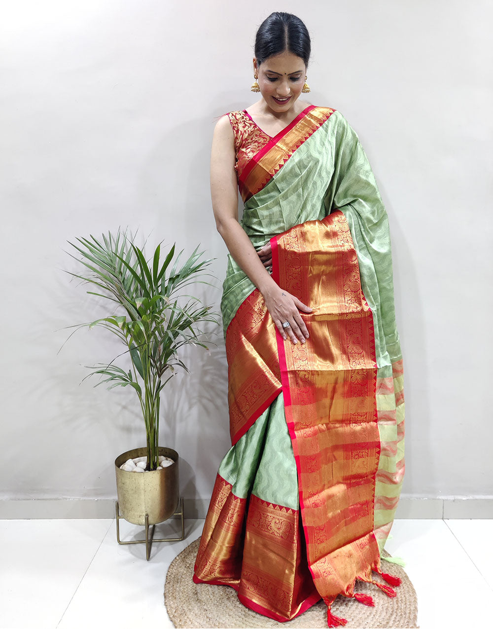 Pista Red Golden Design NarayanPet Cotton Silk Saree