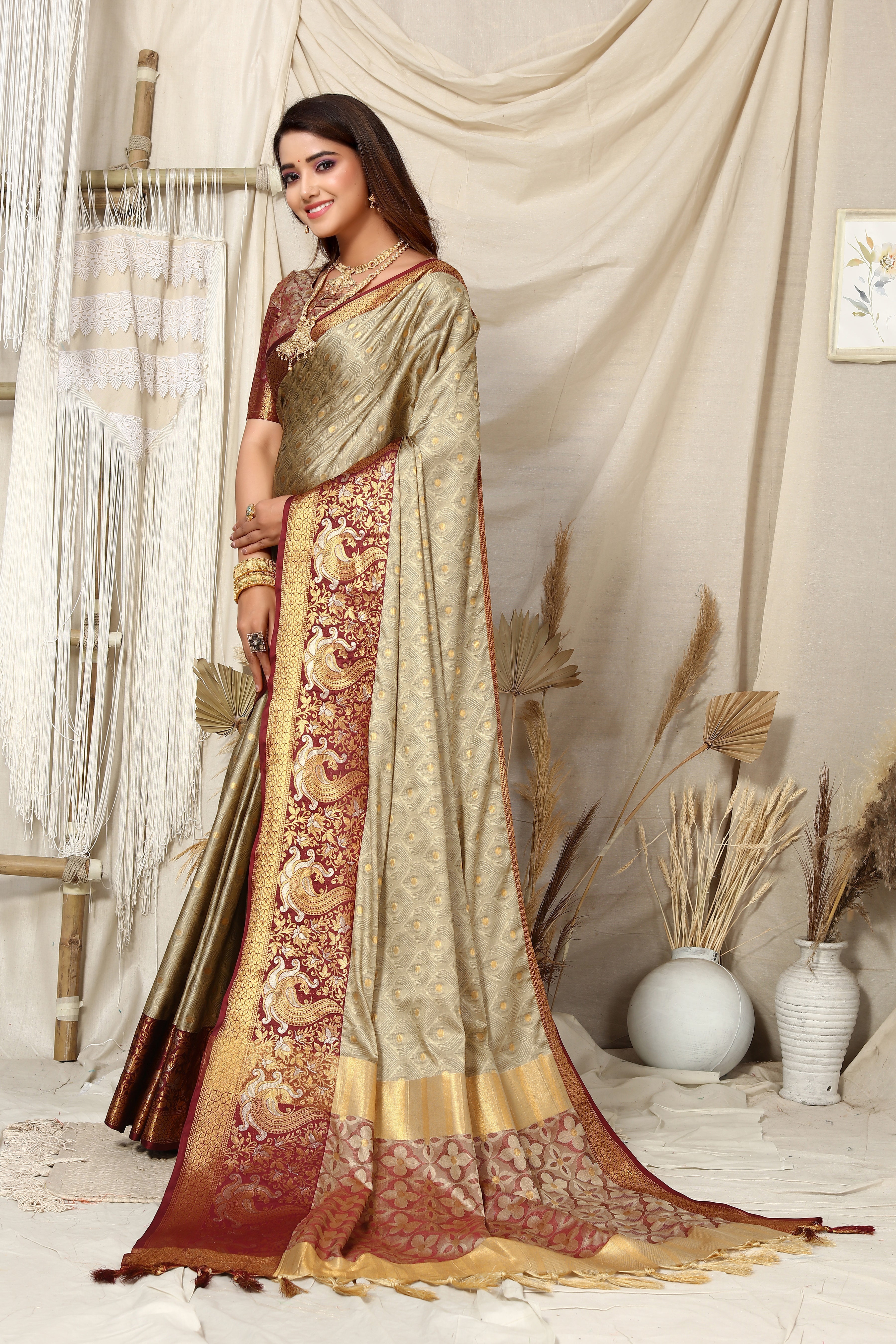 Chiku and Brown Nayra Kanjivaram Silk Saree