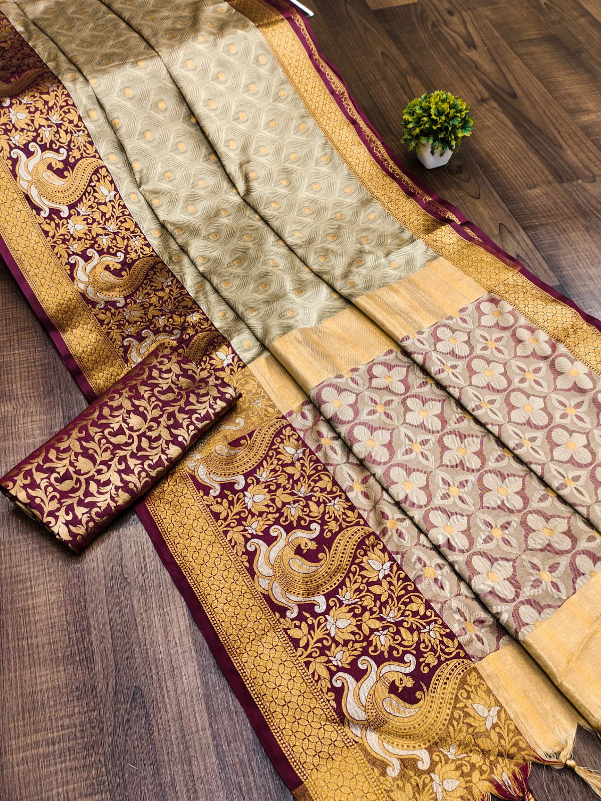 Chiku and Brown Nayra Kanjivaram Silk Saree